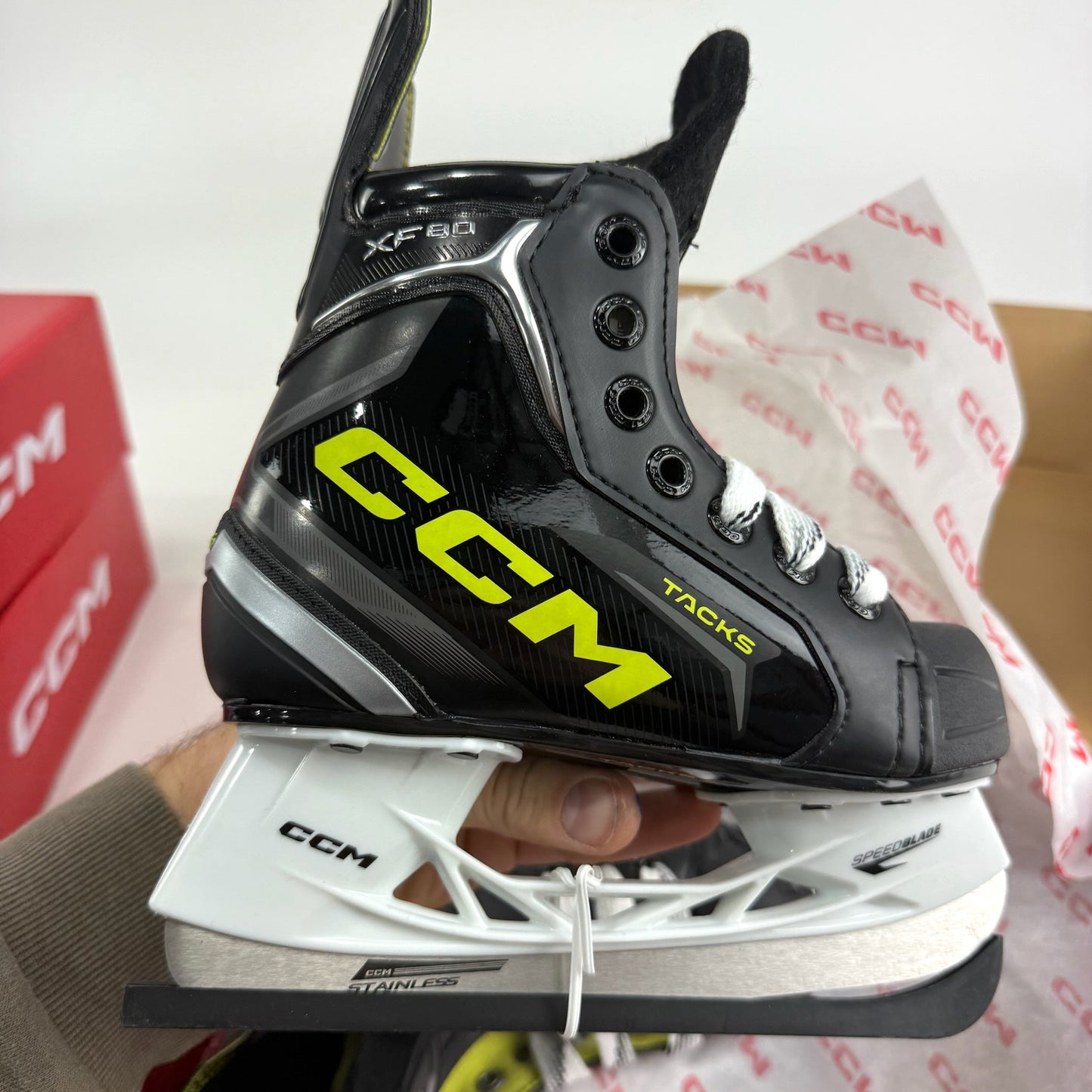 New CCM Tacks XF80 Skates | Youth Size 11 Regular | CCM494
