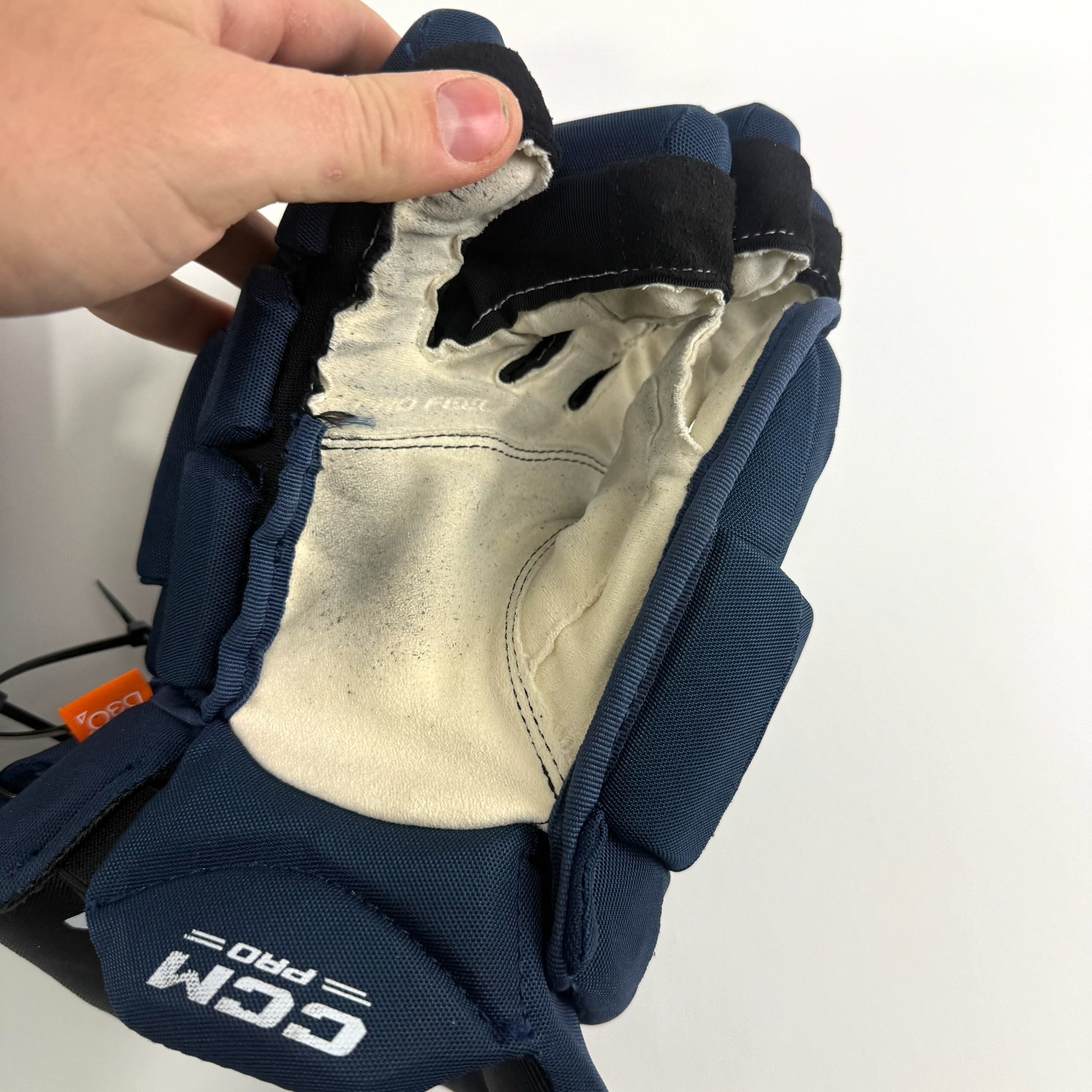 Used Navy CCM Jetspeed Pro Gloves | 14" | D362