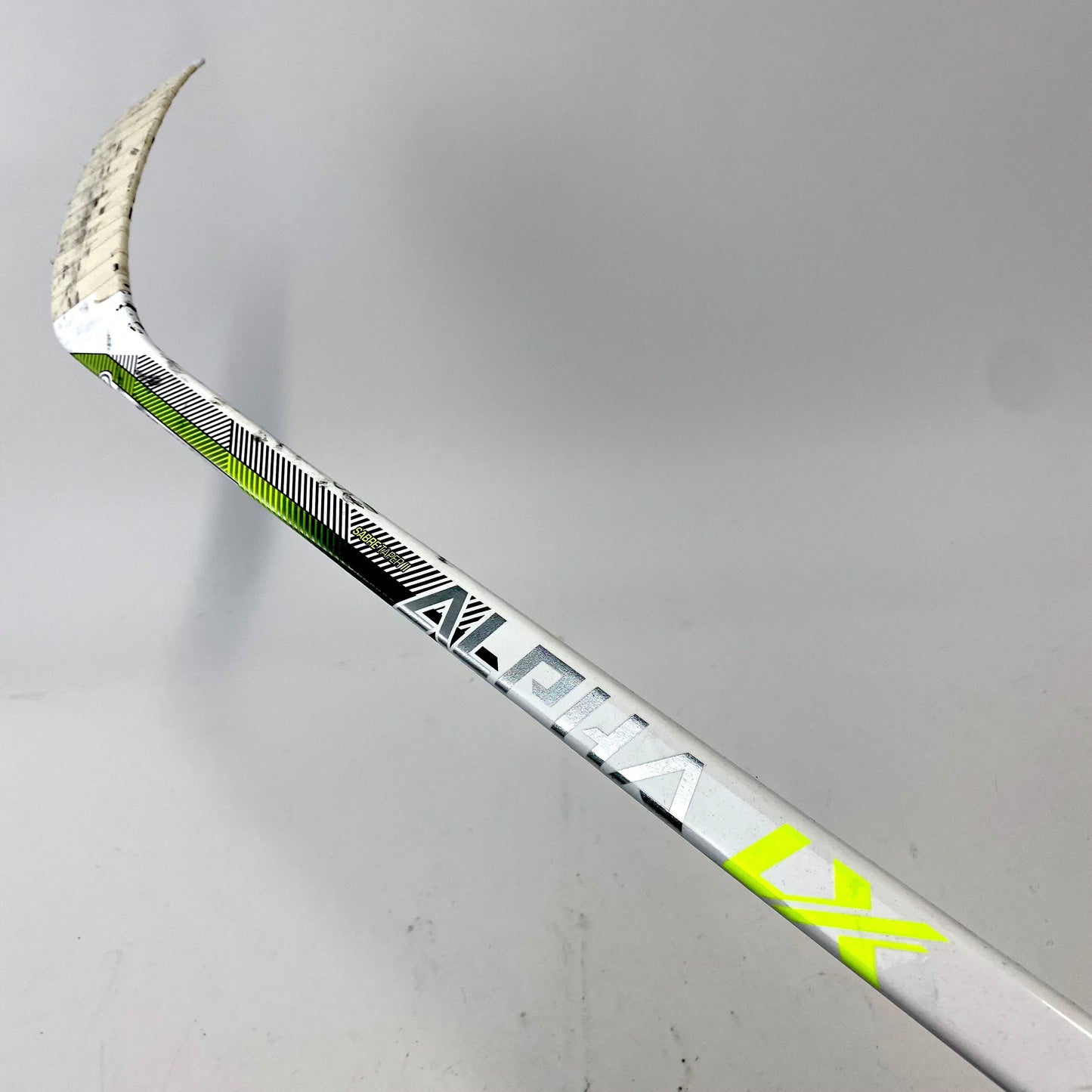Used Left Handed White Warrior Alpha LX Pro | 90 Flex | P28 Custom Curve | Grip | #M431 - Top Flight Hockey