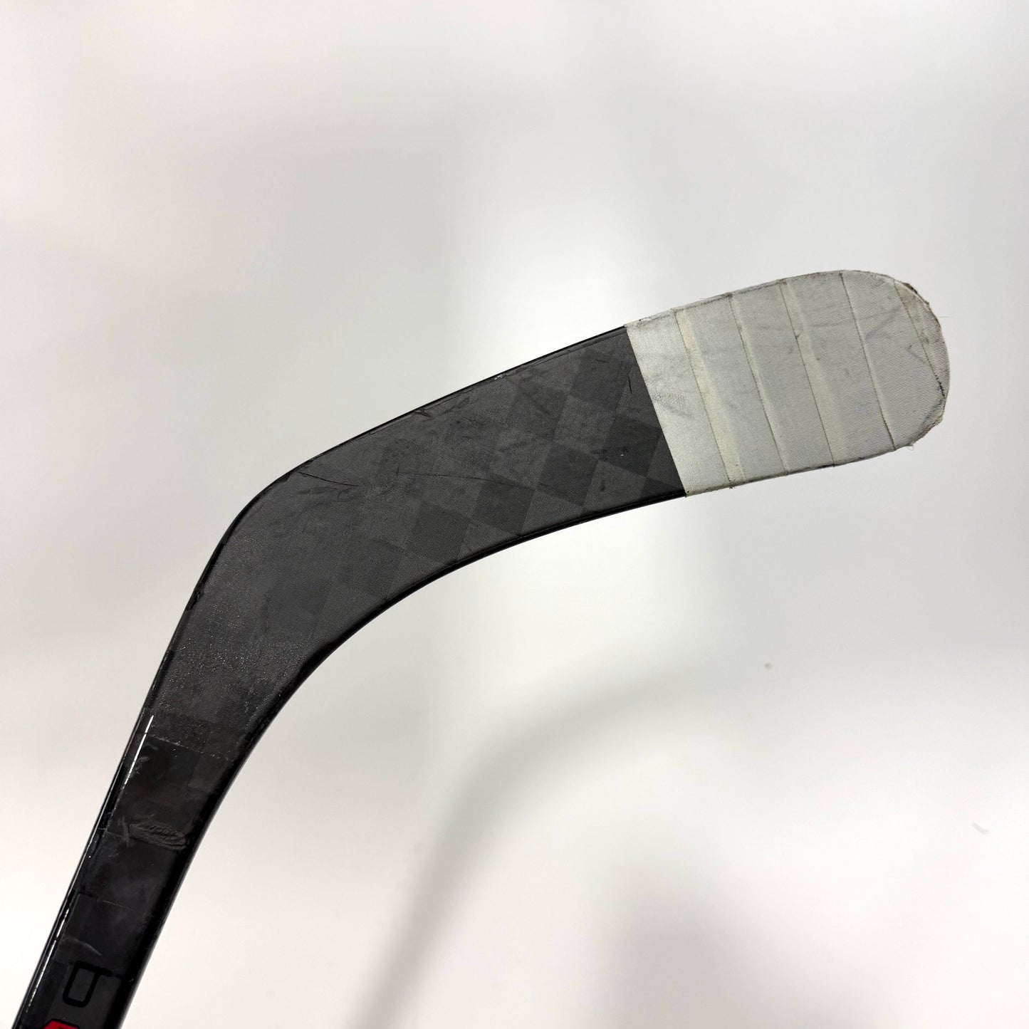 Used Right Red Bauer Pulse | 55 Flex P92 Curve Grip | AB957