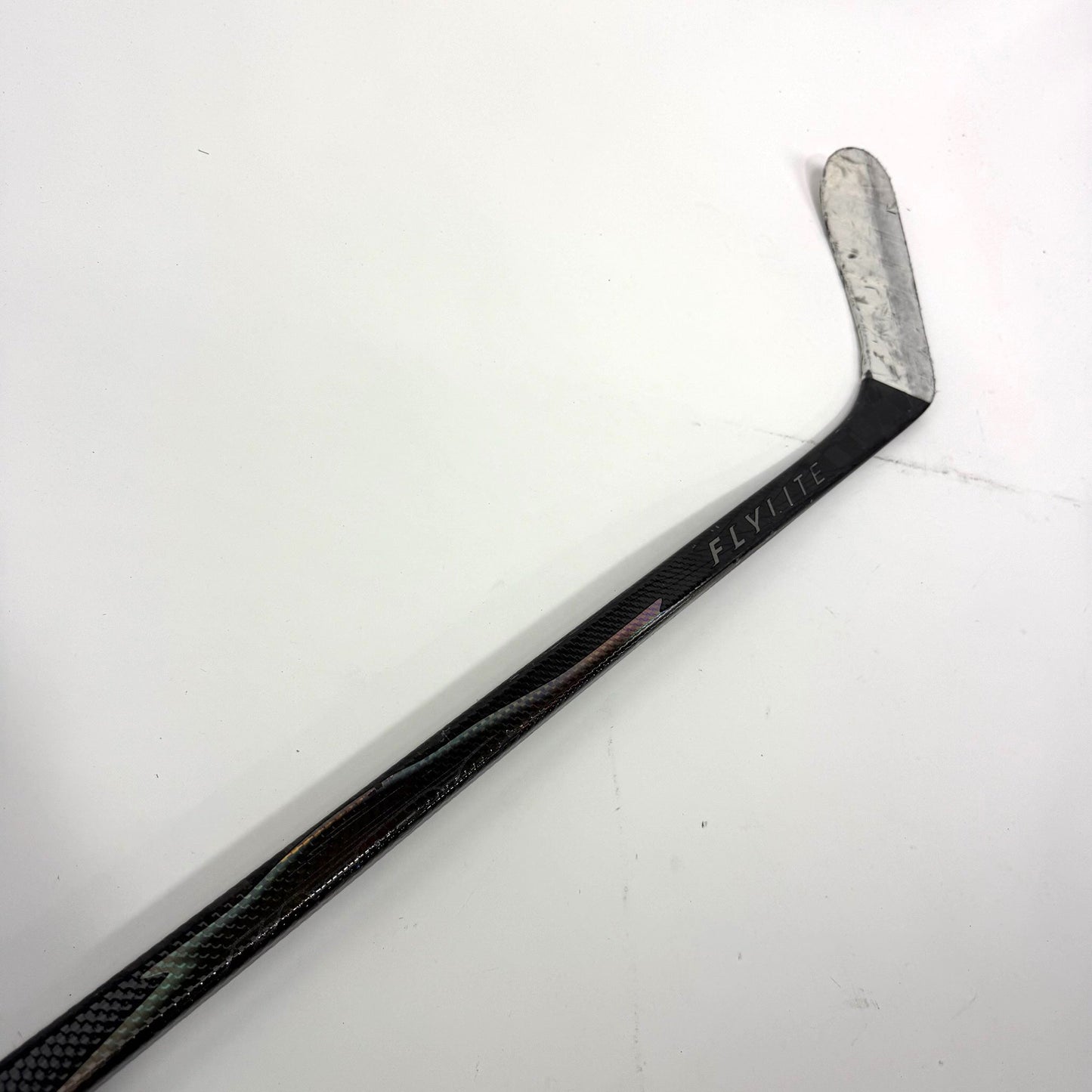 Used Left Red/Black Bauer Flylite | 95 Flex P28 Curve Grip | Colton Dach | BH147