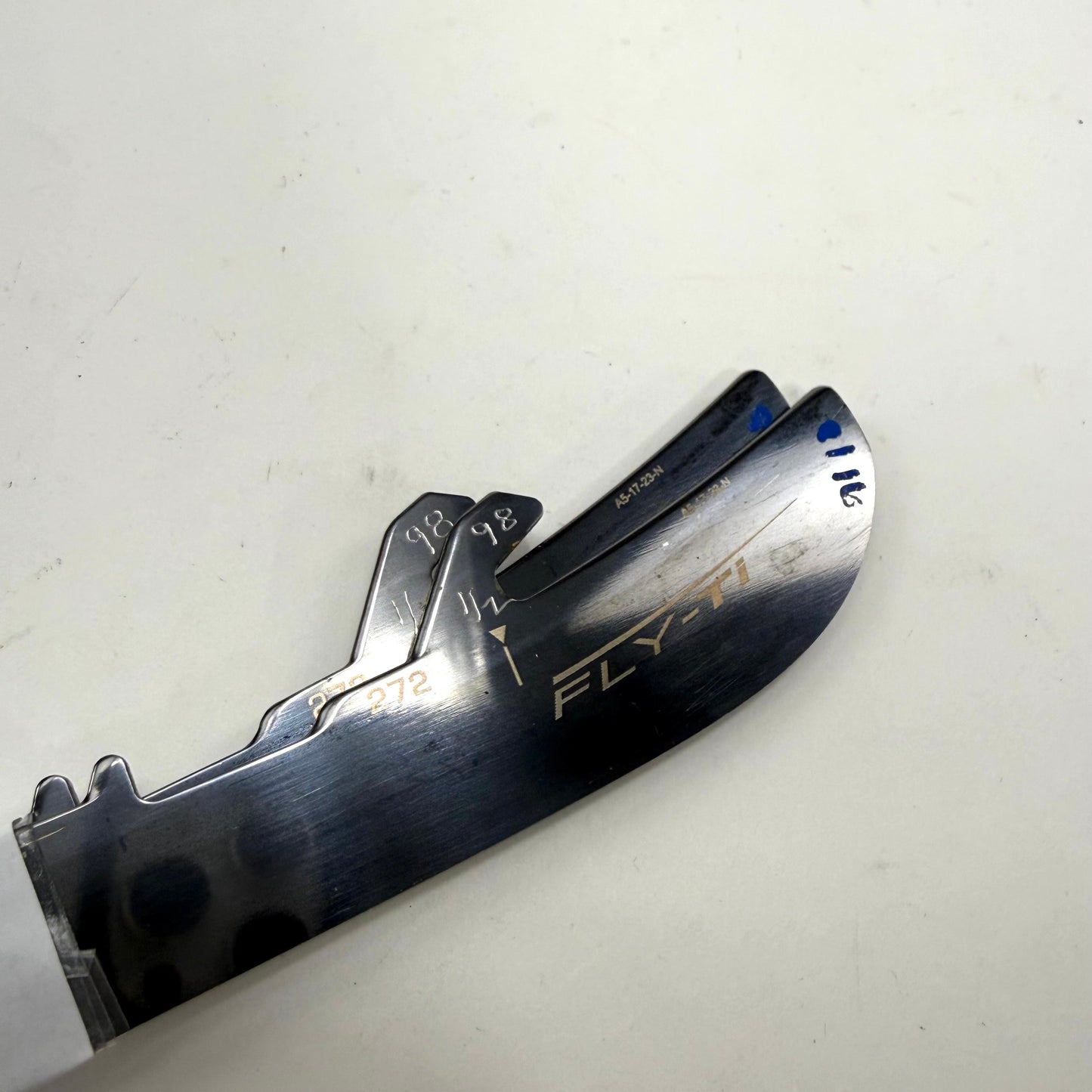 Used Bauer Fly-Ti Steel | 272mm | Chicago Blackhawks Connor Bedard #98 | BH372