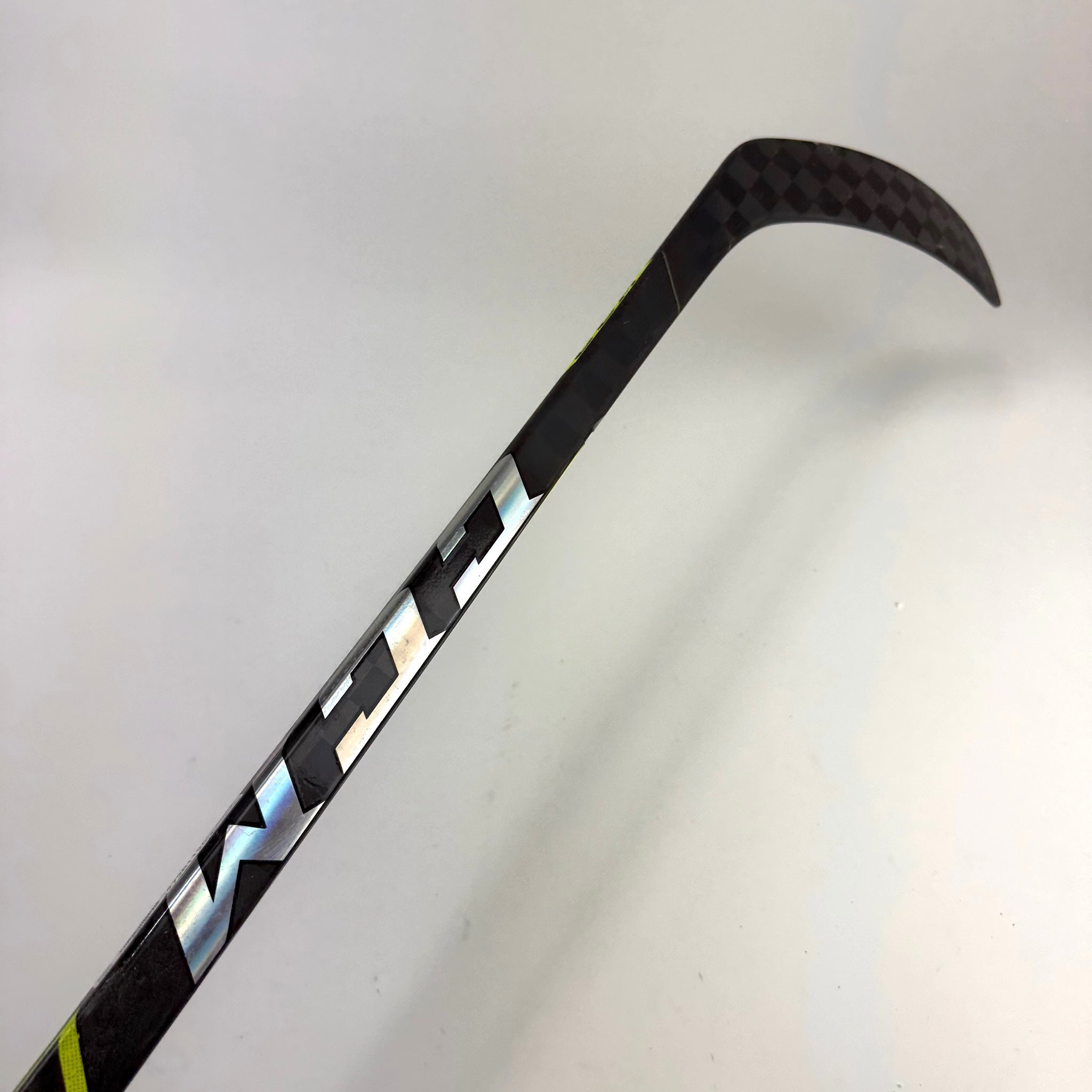 New Left CCM Super Tacks AS3 Pro | 85 Flex P29 Curve Grip | J763 - Top Flight Hockey