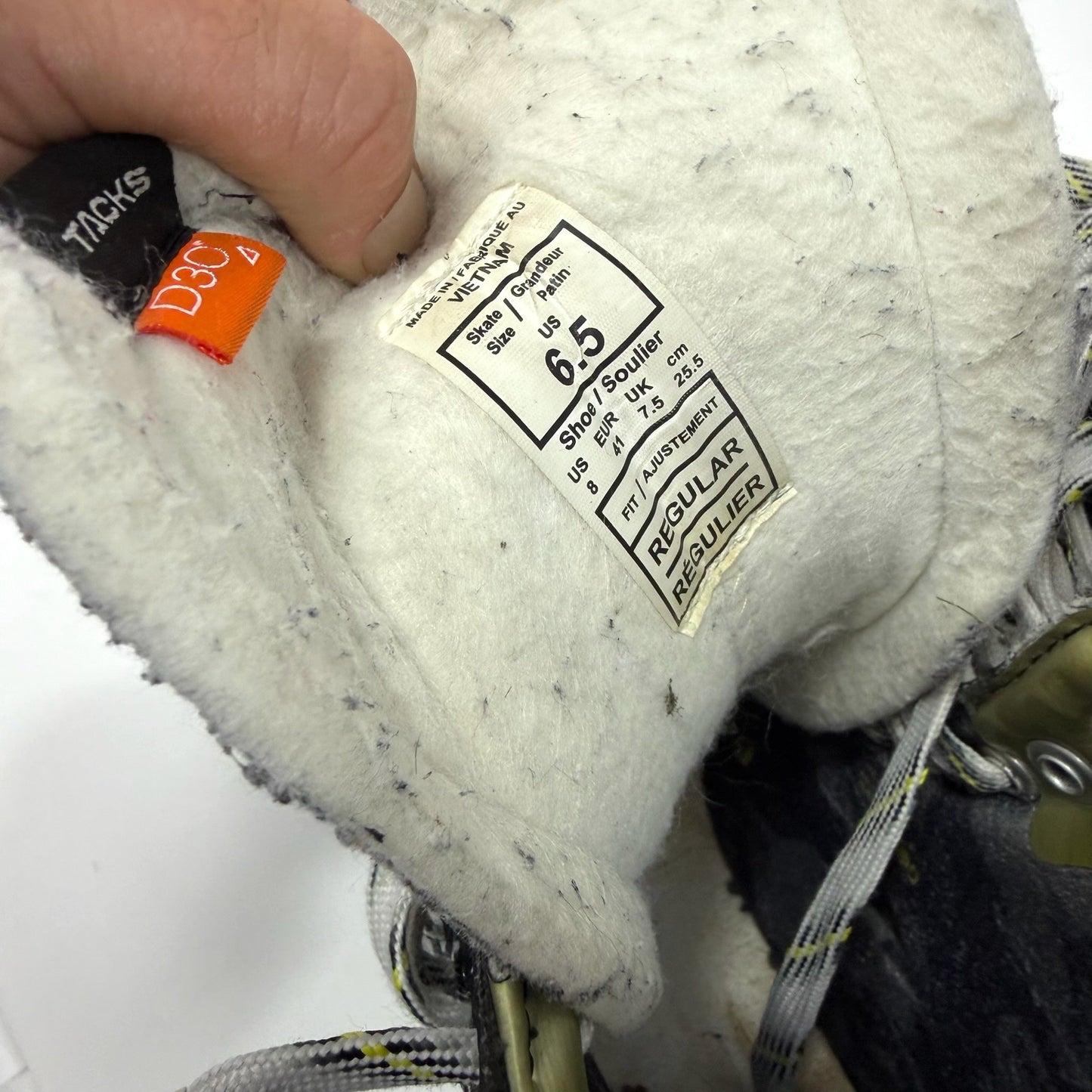 Used CCM Tacks ASV Skates | Size 6.5 R | J142