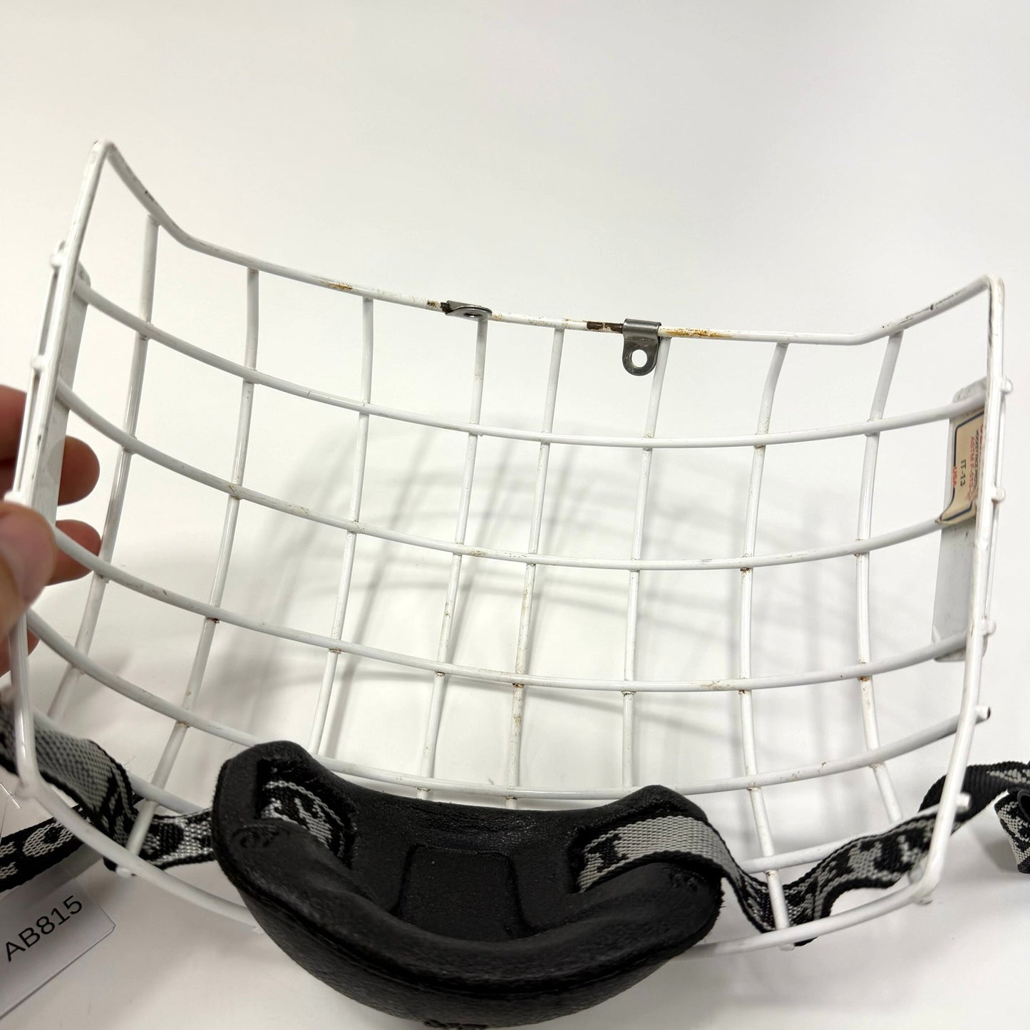 Used White Itech RBEVII Cage | Medium | AB815