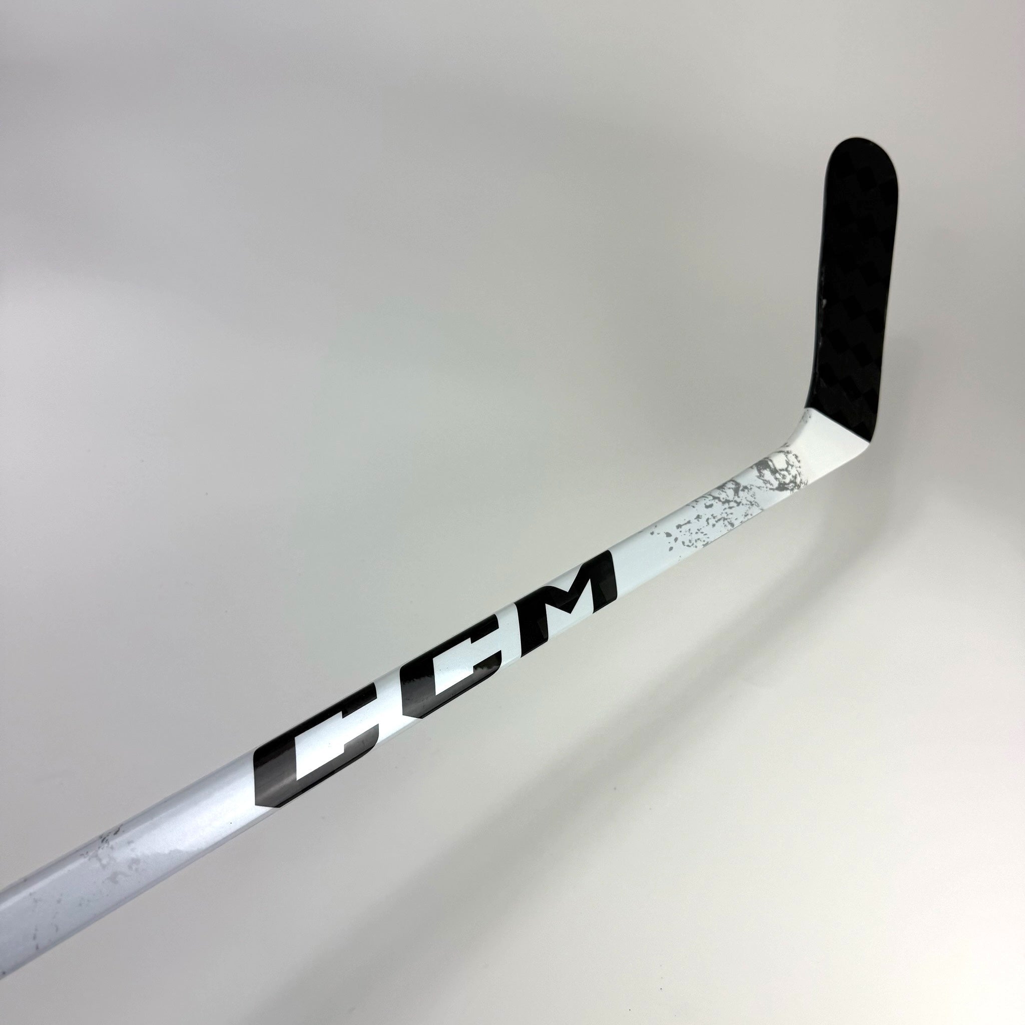 New Left White CCM RIbcor Trigger 9 Pro | 85 Flex P92M Curve Grip | F292