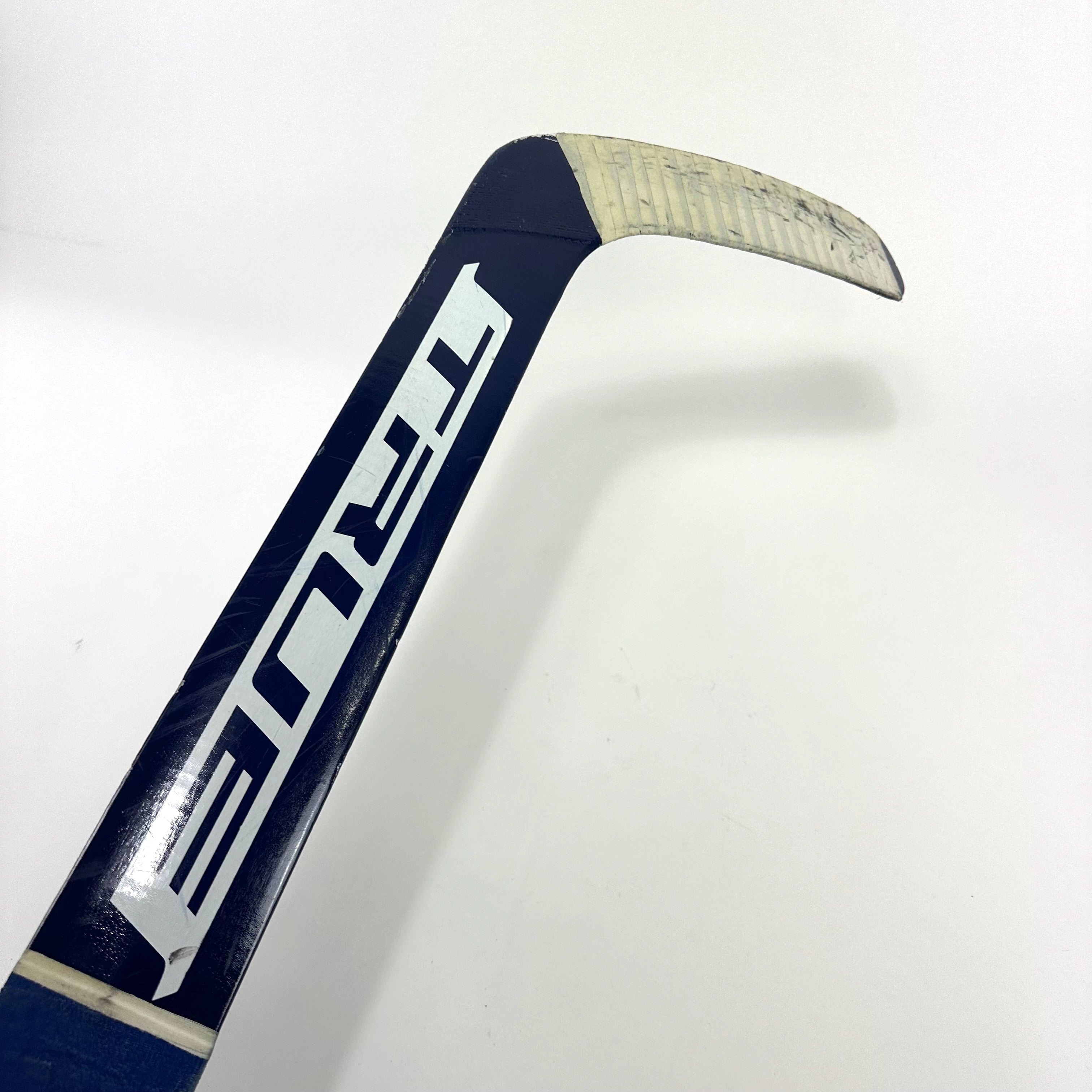 Damaged True Catalyst 9X Wood Goalie Stick | Regular | Elliot | 25" paddle | TBL346