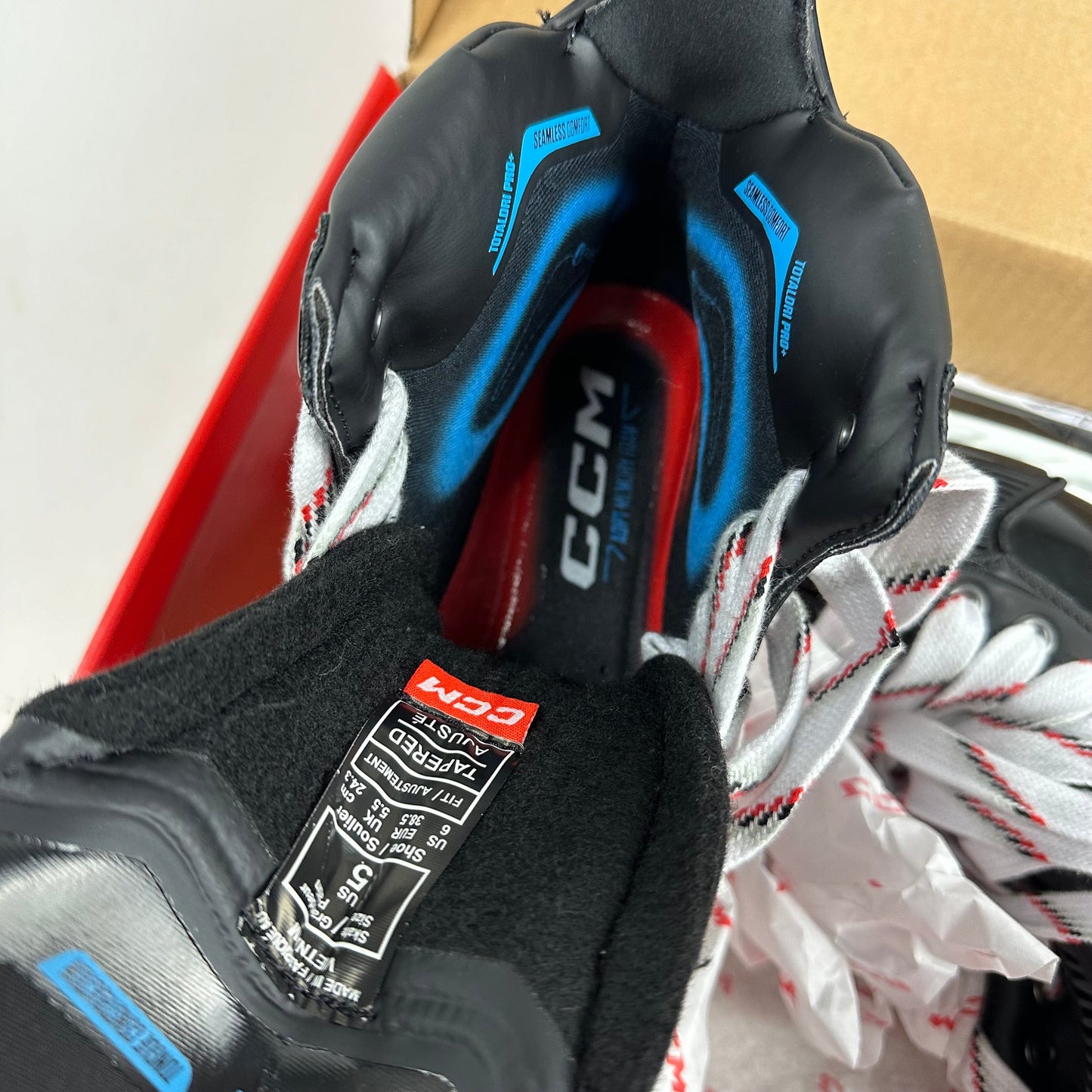 Brand New CCM FT6 Pro Hockey Skates - Size 5 Tapered - #K15 - Top Flight Hockey