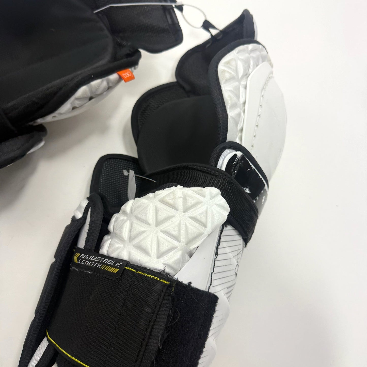 Used CCM Tacks Pro Shin Guards | 16" | BH287