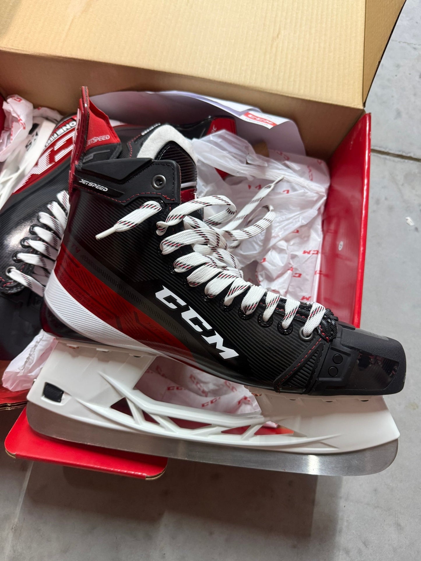 New CCM Jetpseed FT4 Skates | Size 11.5 Tapered | #191520206079 - Top Flight Hockey