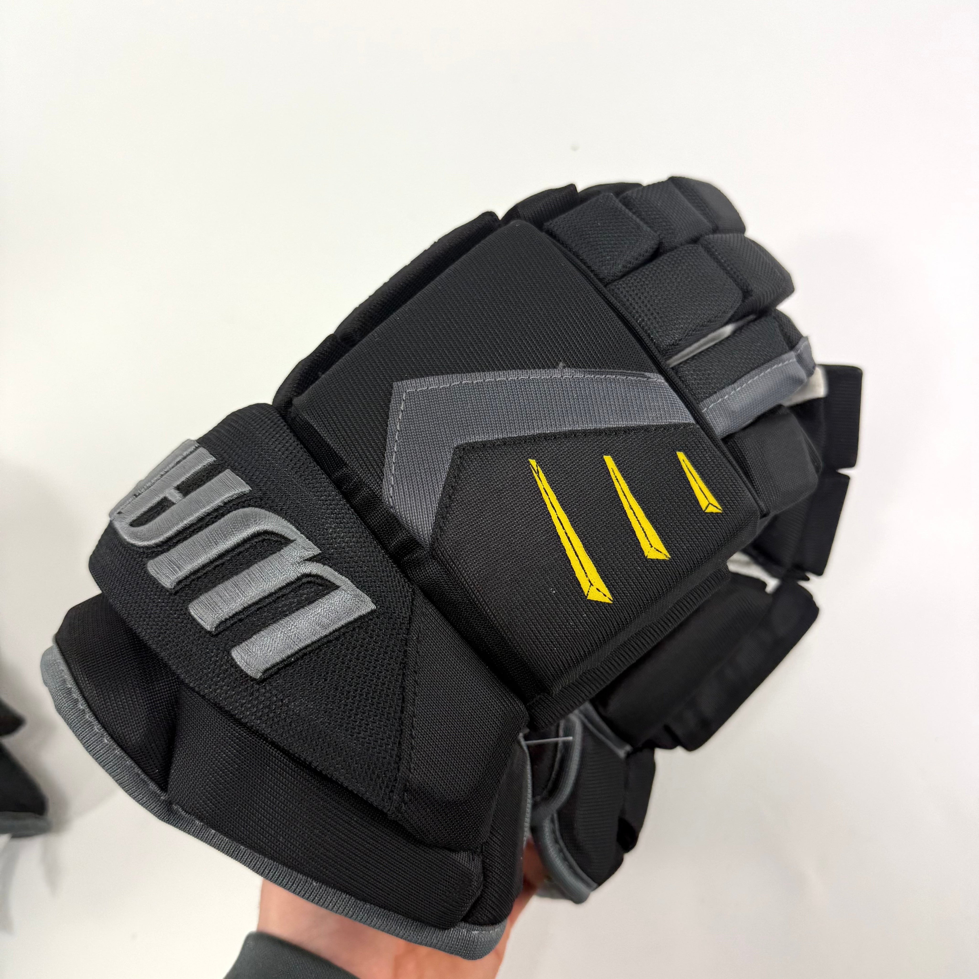 New Black Warrior Alpha LX20 Pro Gloves | 14" | Iowa Heartlanders - Top Flight Hockey
