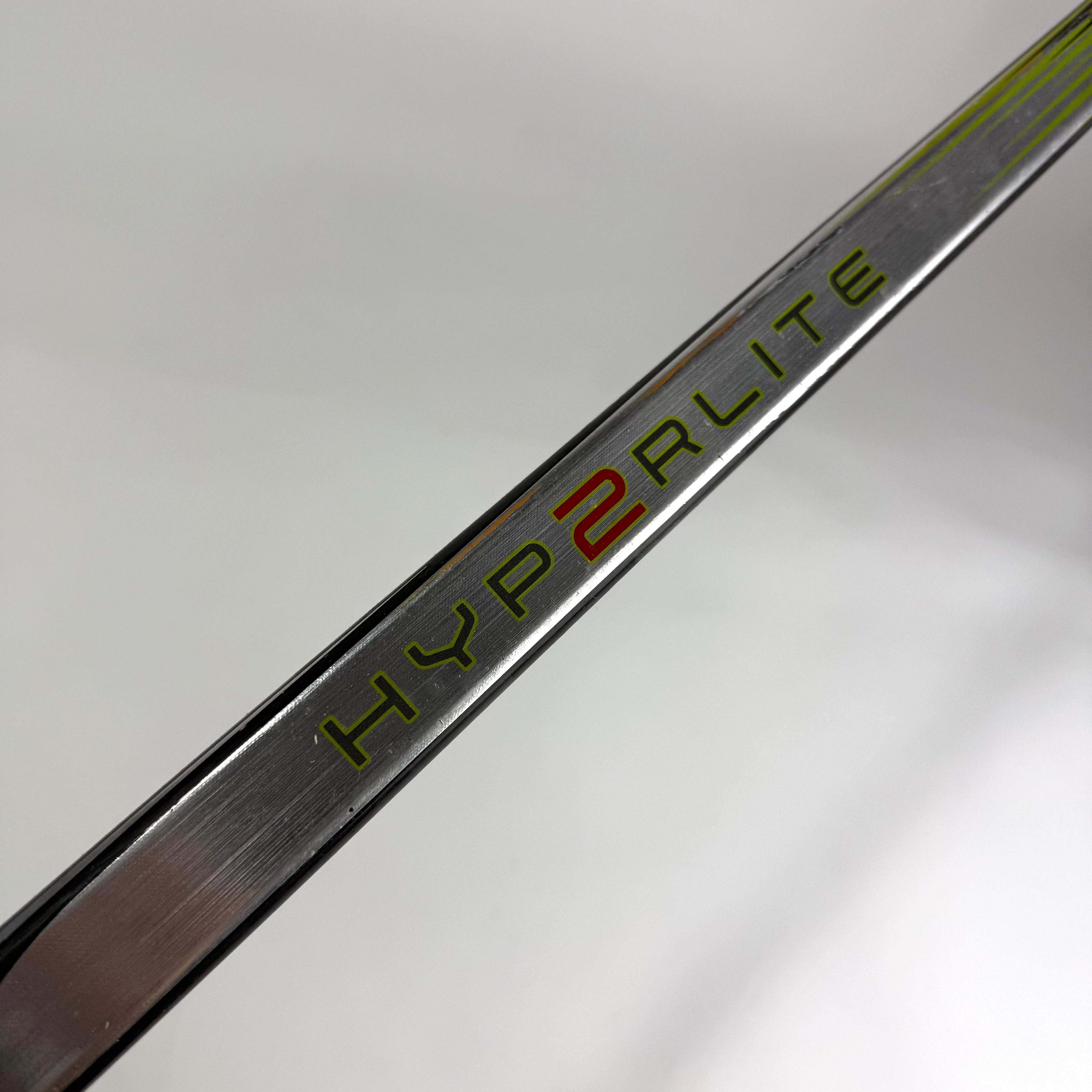 Used Left Bauer Vapor Hyperlite 2 | 77 Flex P92M Curve Grip | E755 - Top Flight Hockey