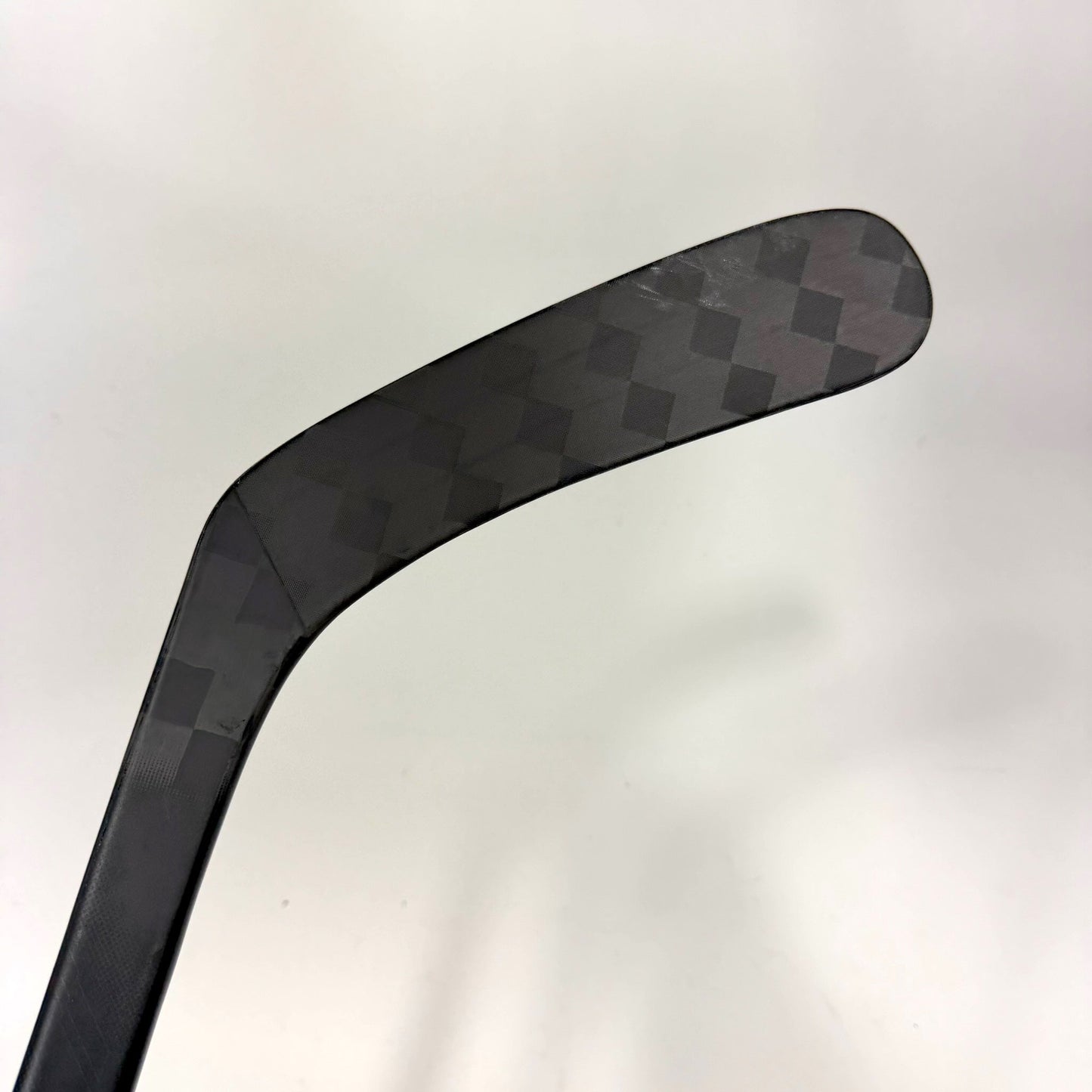 New Right CCM Tacks XF Ghost | 85 Flex P92 Curve Grip | AB549