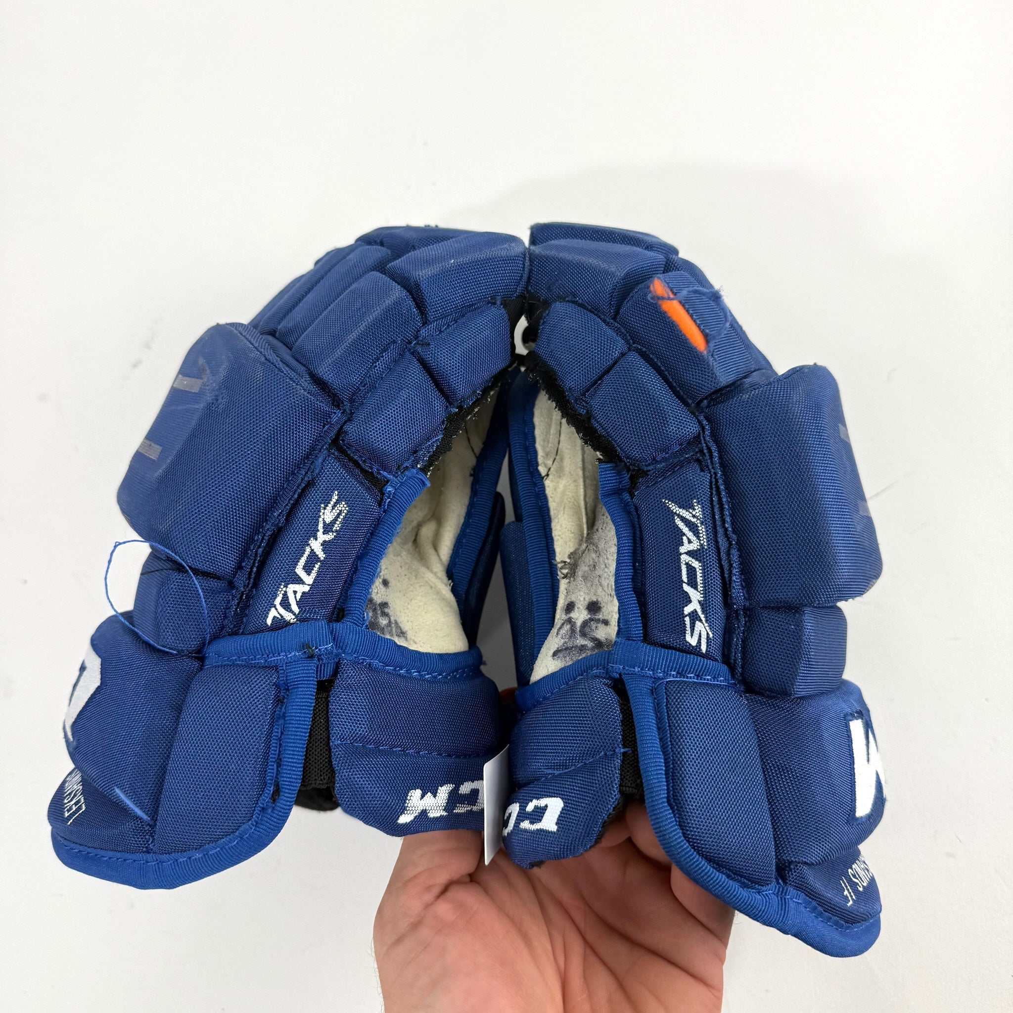 Used Royal CCM 4 Roll Pro 2 Gloves | 13" | E290
