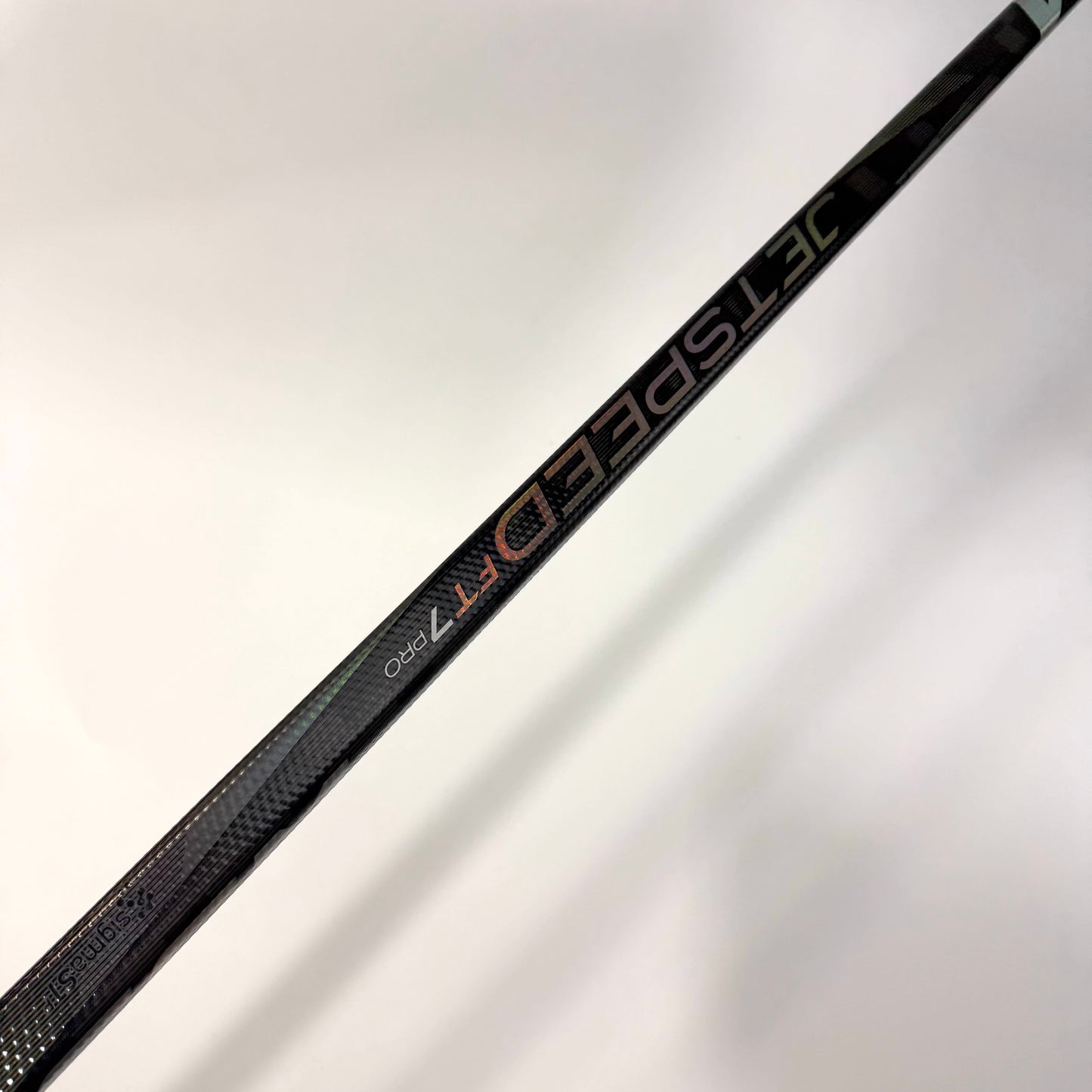 Used Left Black CCM Jetspeed FT7 Pro | 80 Flex P28 Curve Grip | AB720
