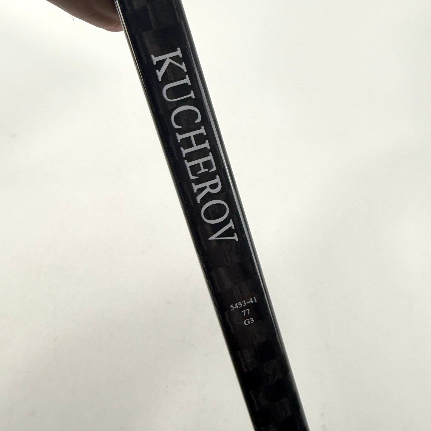 Kucherov Used Black Bauer Vapor Hyperlite | 77 Flex Fisher Pro Curve Grip | K244