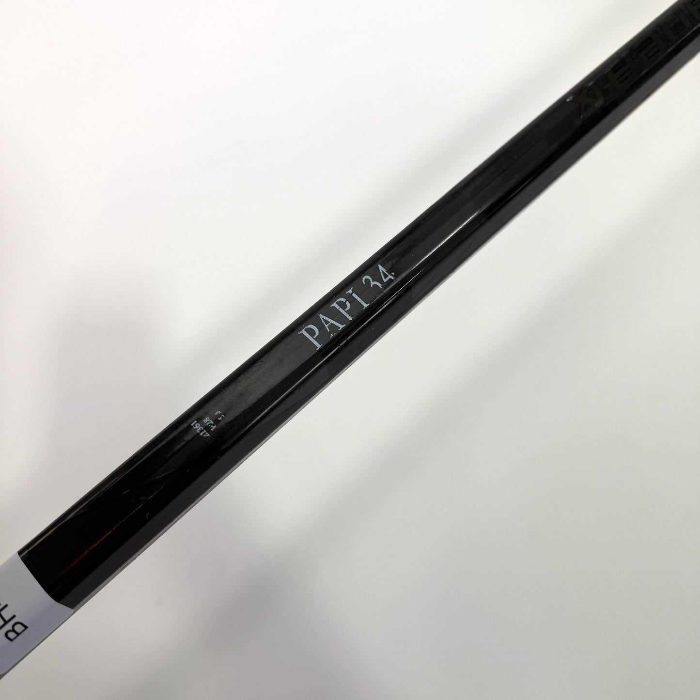 Used Right Black Bauer Nexus Sync | 50 Flex P28 Curve Grip | BH496 - Top Flight Hockey