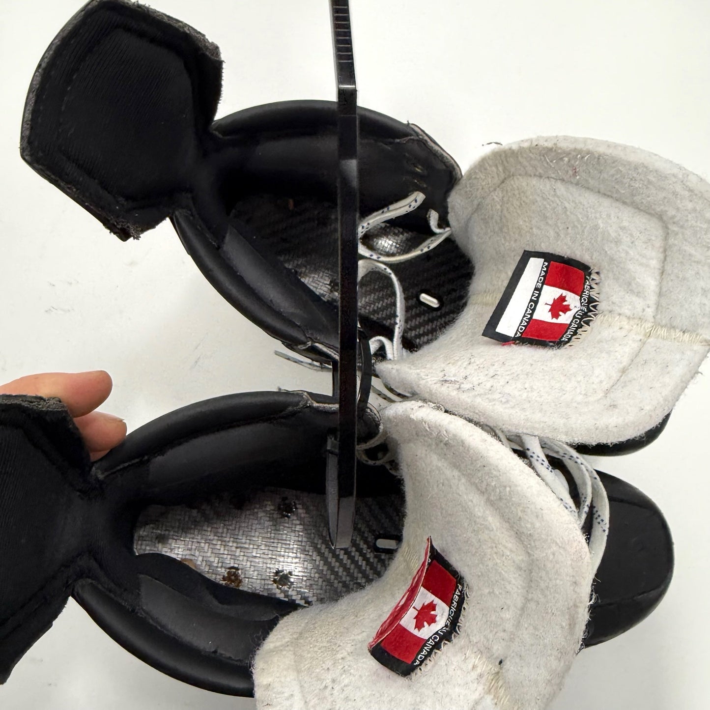 Used Black CCM Jetspeed FT6 Pro Skates | 9 3/4 D | Chicago Blackhawks Jason Dickinson | BH294 - Top Flight Hockey