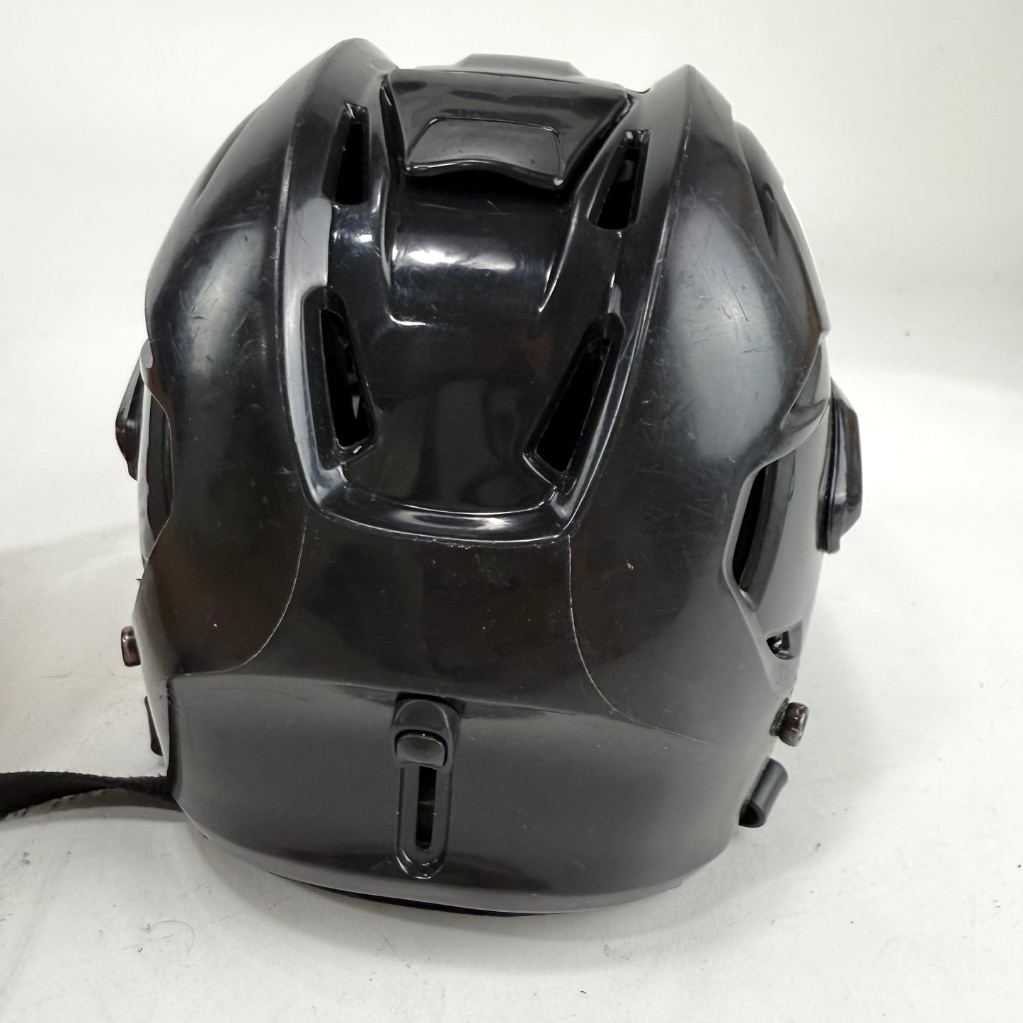 Used Black Bauer Re-akt | Extra Small | E618 - Top Flight Hockey