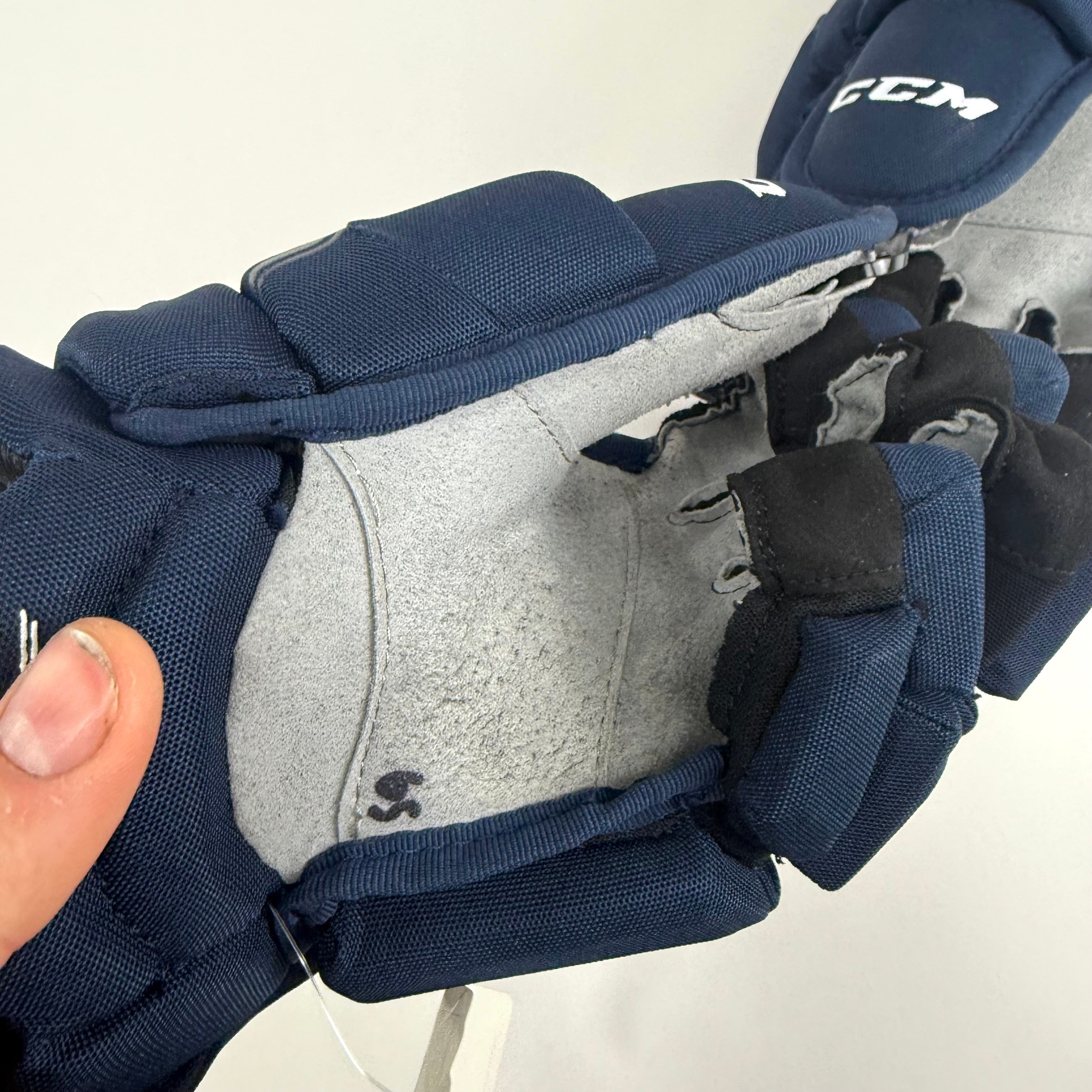 Used Navy CCM HGQL Gloves | 13" | D377
