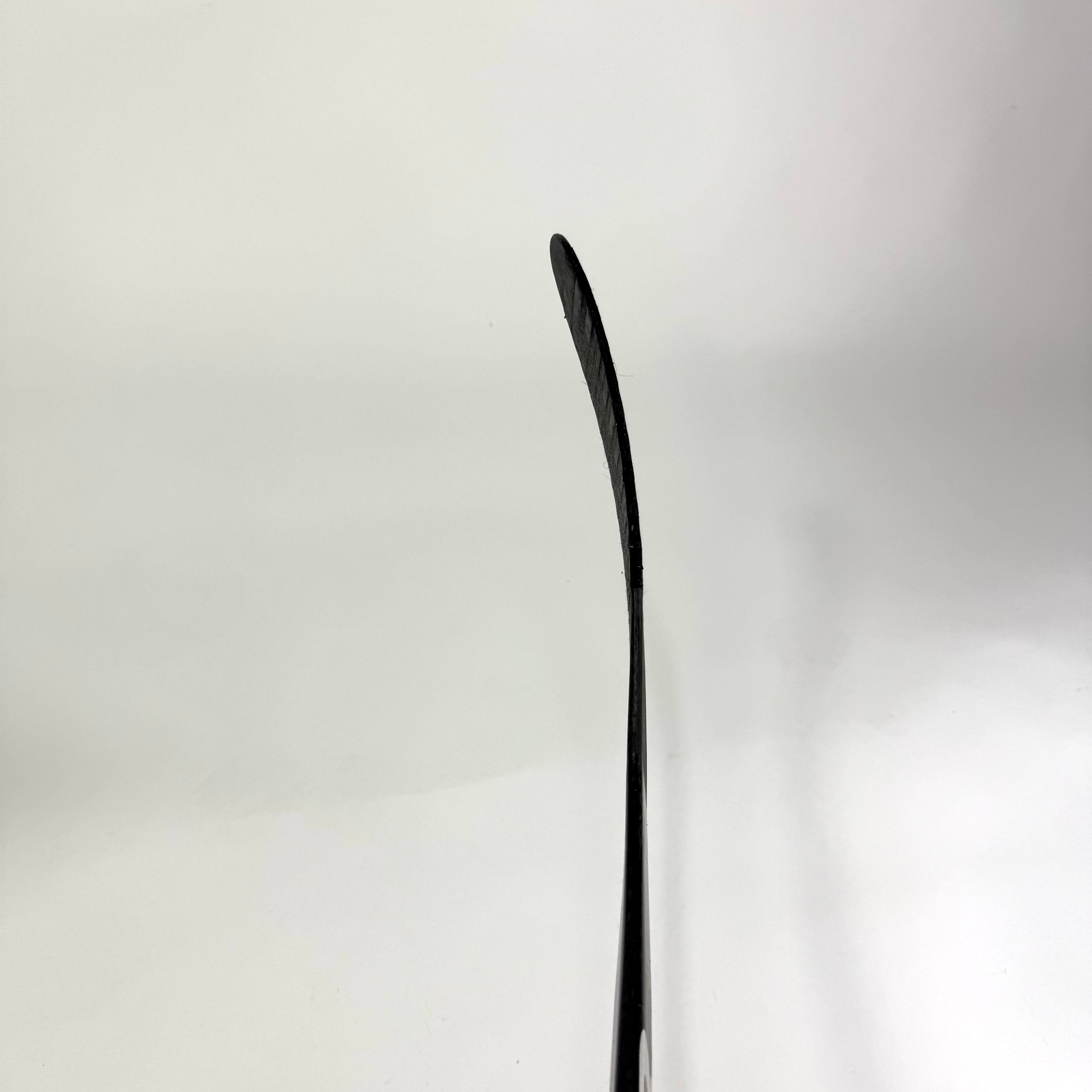 Used Right Blue and Gold Warrior Novium Pro | 85 Flex P92M Curve Grip | E730 - Top Flight Hockey