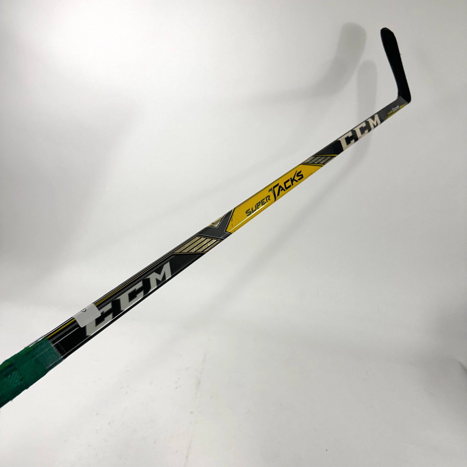 Used Left CCM Super Tacks 90 Flex Heel Curve Grip | RADULOV | G408 - Top Flight Hockey