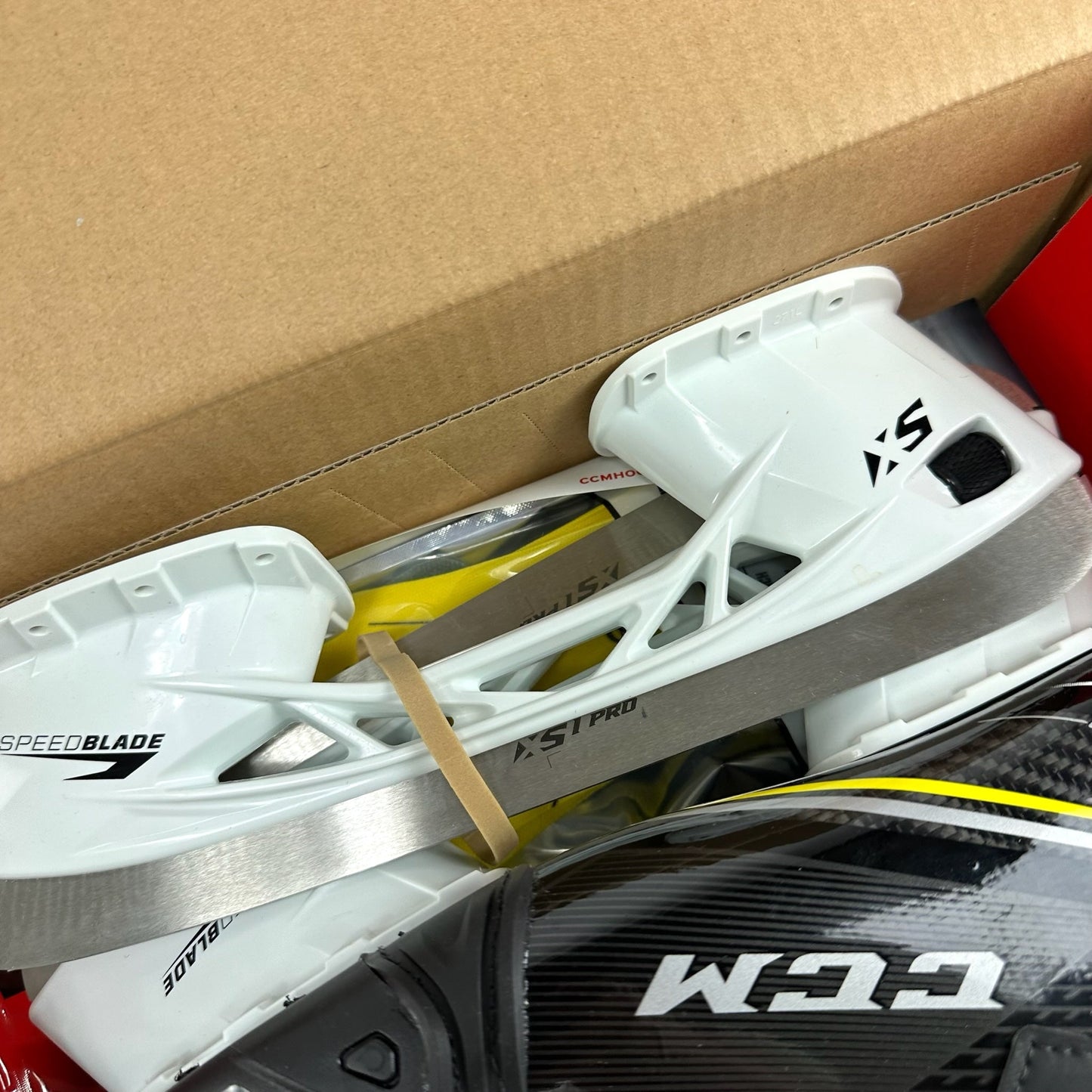 New CCM SuperTacks AS1 Skates | Size 8 D | M332 - Top Flight Hockey