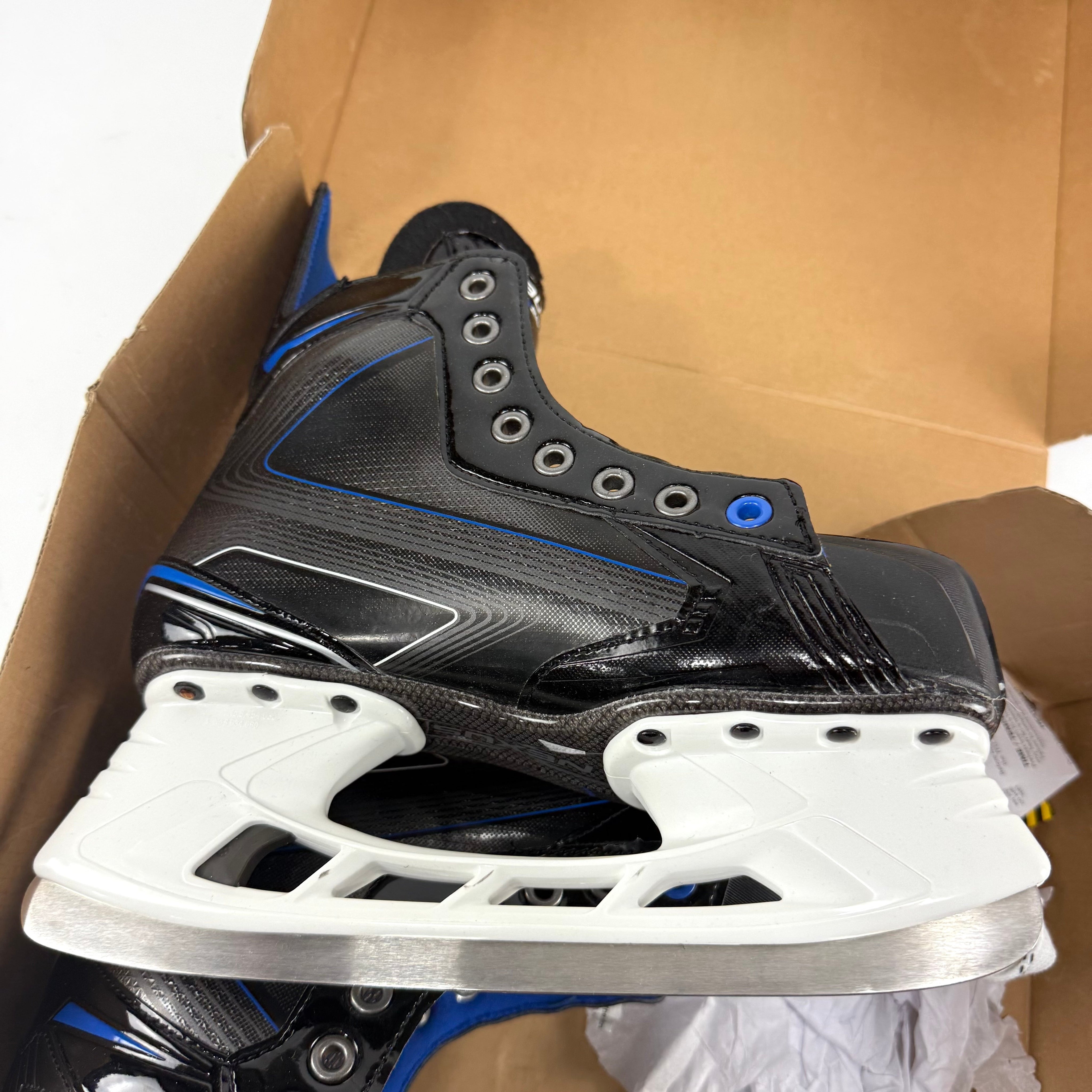 New Bauer Nexus 2900 Skates | 5 D - Top Flight Hockey