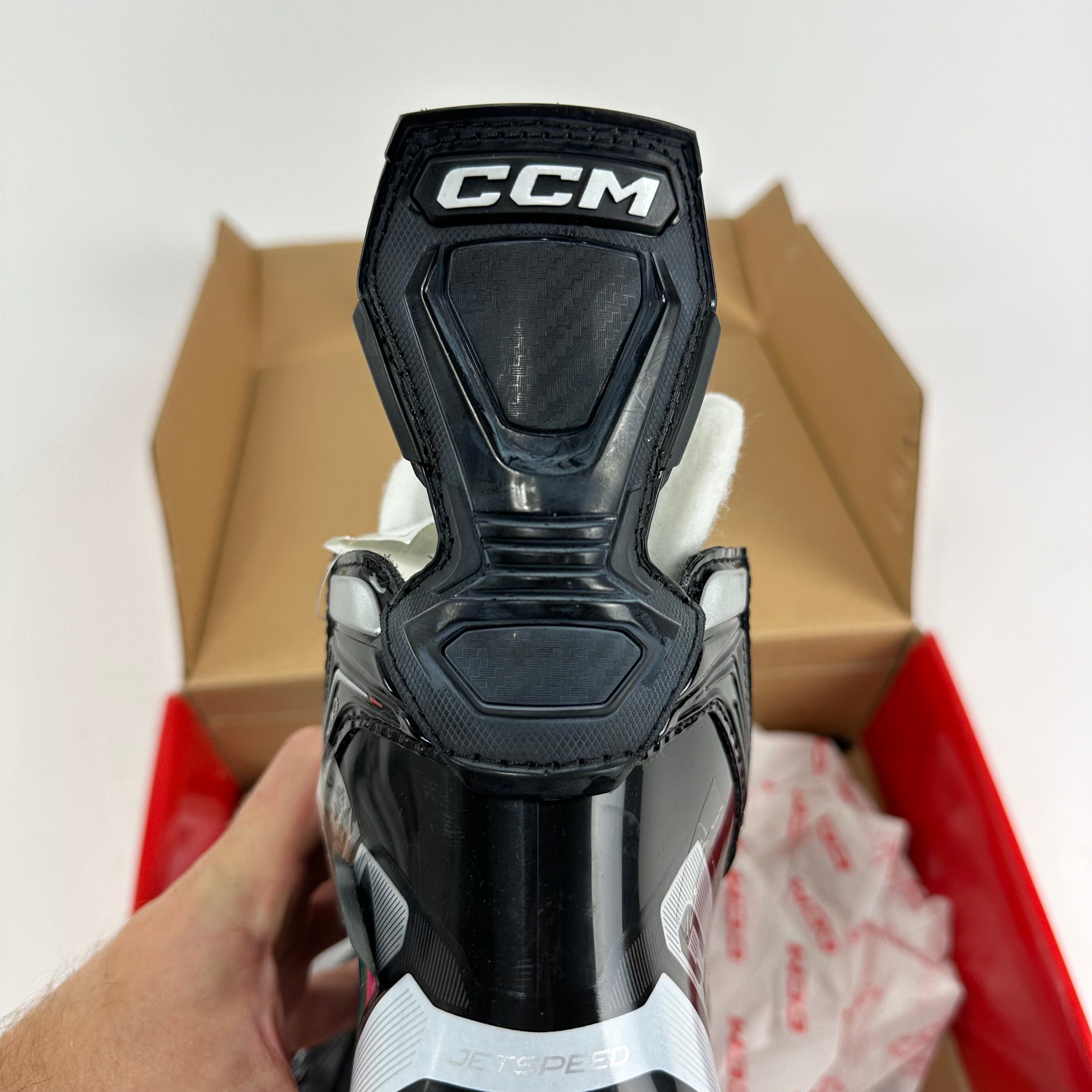 Brand New CCM FT680 Hockey Skates - Size 2 - #K9