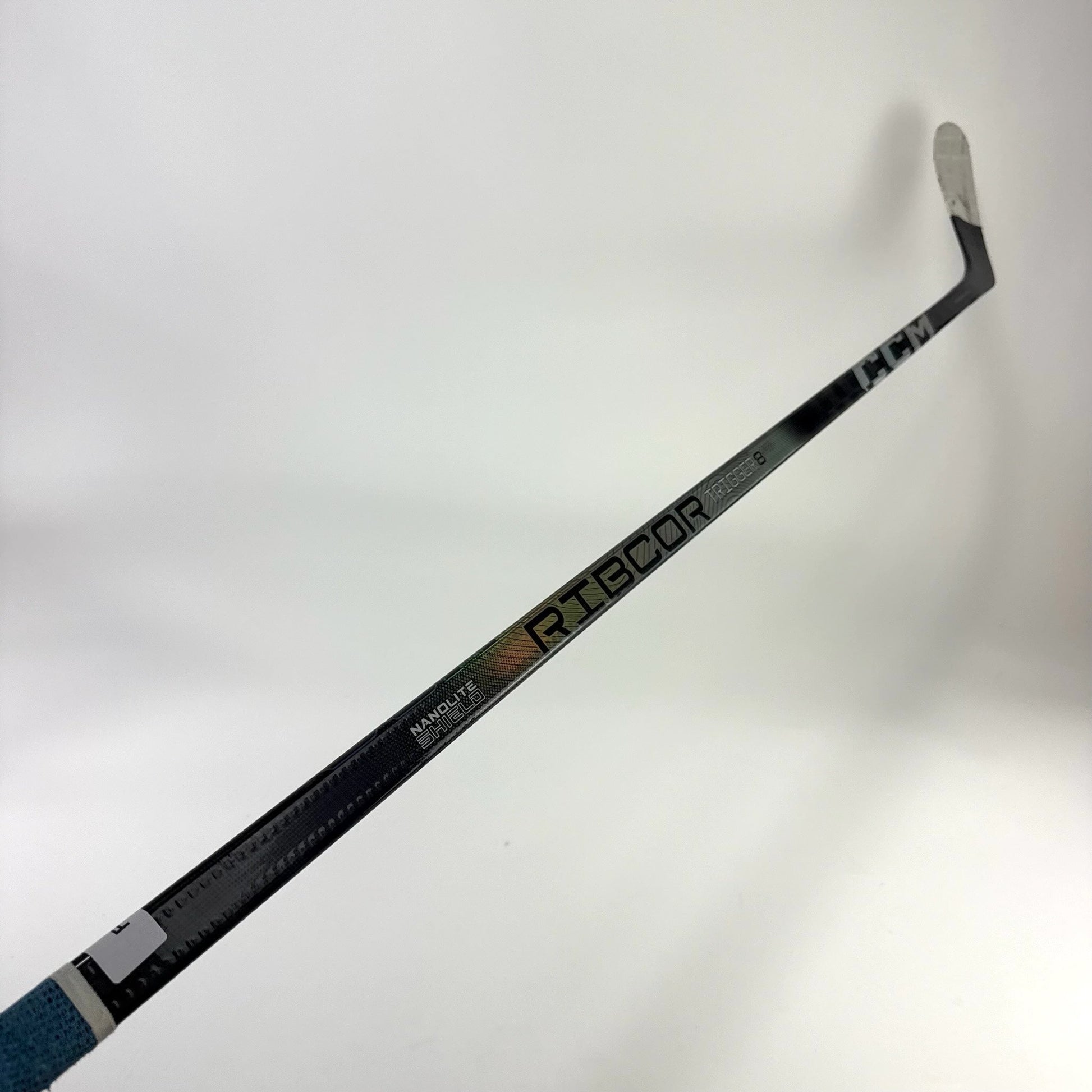 Used Left CCM Ribcor Trigger 8 Pro | 85 Flex P28 Curve Grip | F358 - Top Flight Hockey