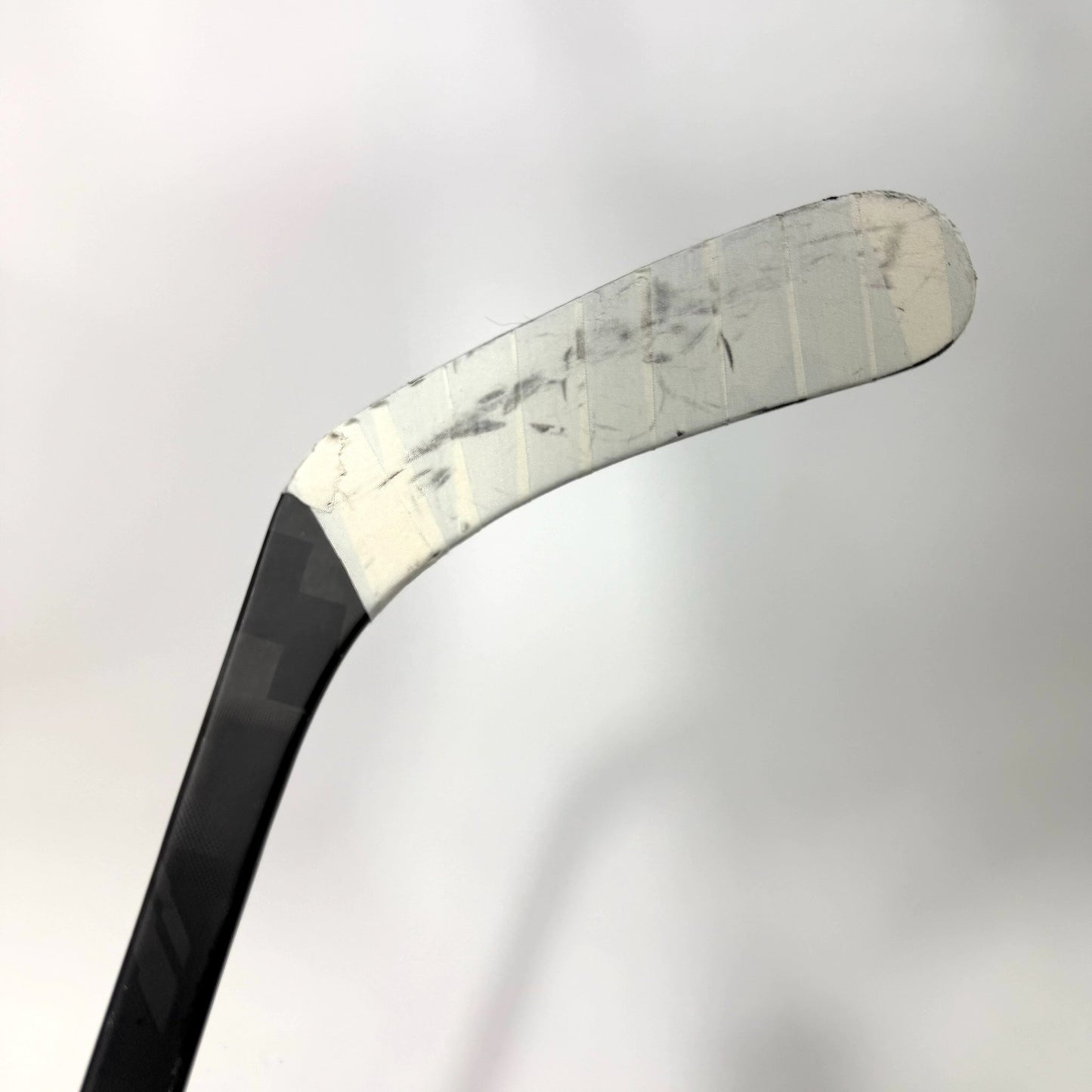 Used Right CCM Tacks XF Pro | 75 Flex P92 Curve Grip | AB997