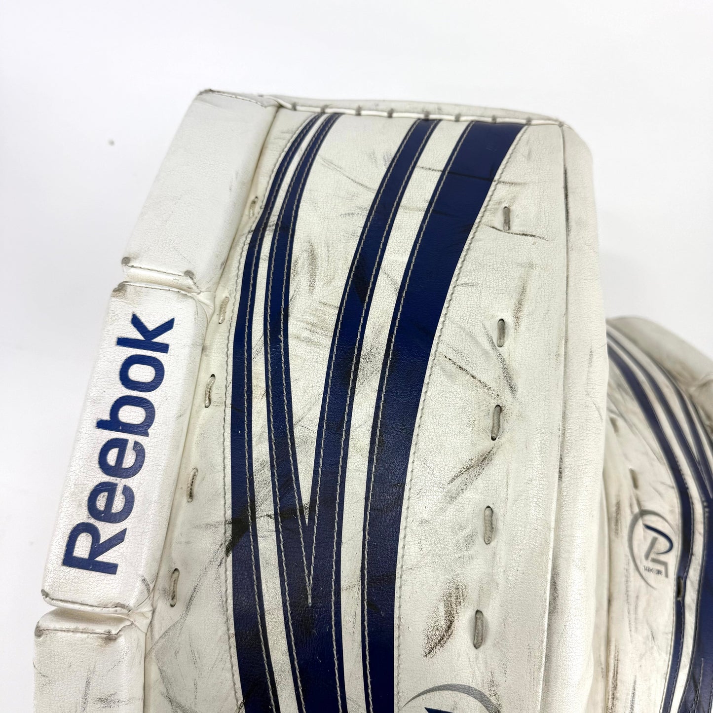 Used White and Blue Reebok 14K Junior Goalie Pads | 28+1"