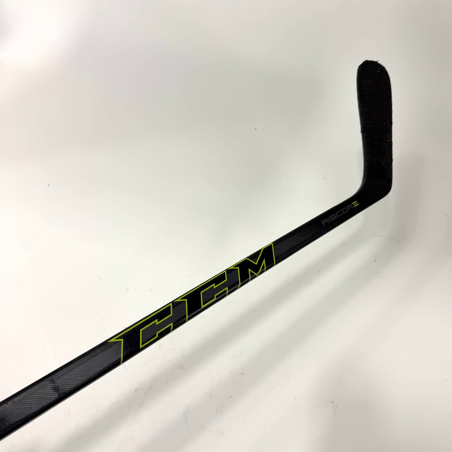 Used Left CCM Ribcor Reckoner | 100 Flex P92 Curve Grip | R164