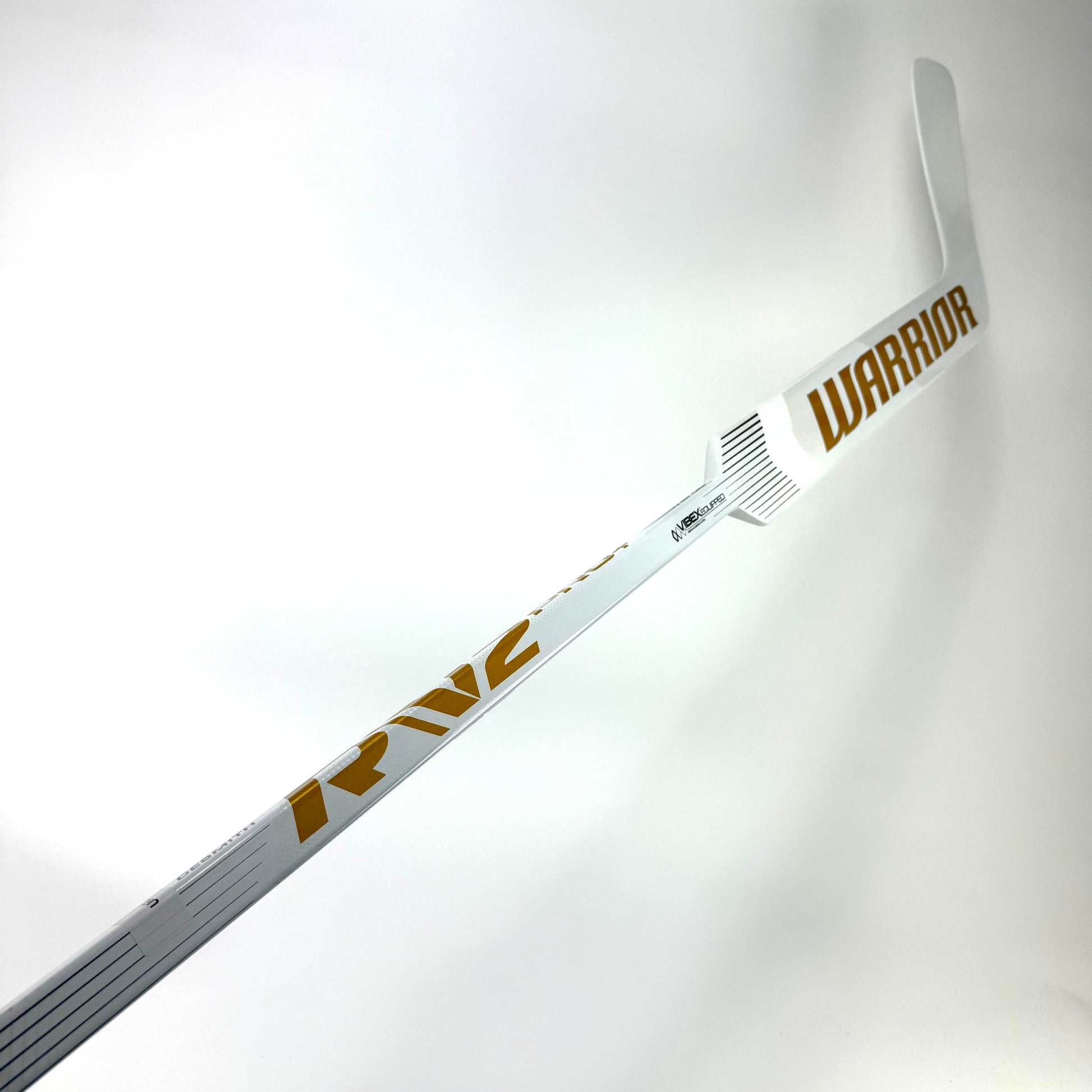 New Gold Regular Warrior Ritual V2 Pro+ | Heel Curve | 26" | Desmith | #U53/U61 - Top Flight Hockey