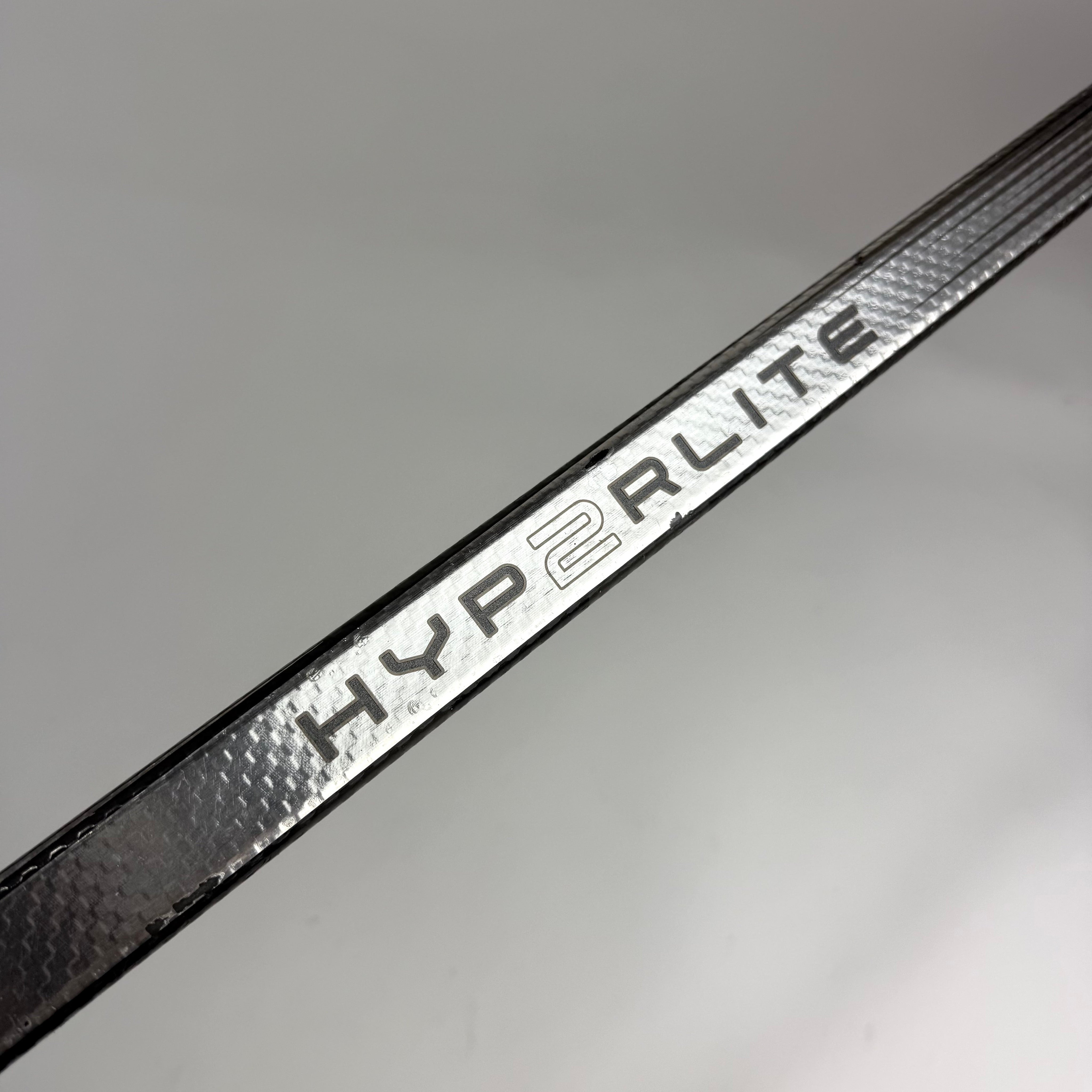 Used Left Silver Bauer Vapor Hyperlite 2 | 70 Flex P28 Curve Grip | E752 - Top Flight Hockey