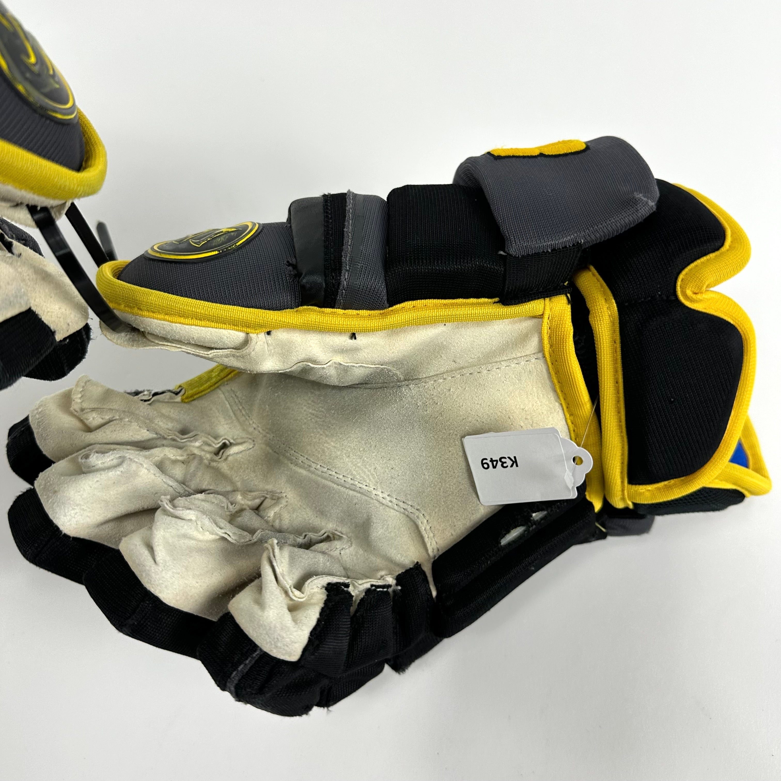 Used Black and Gold Warrior Covert QRE Pro Gloves | 14" | K349 - Top Flight Hockey