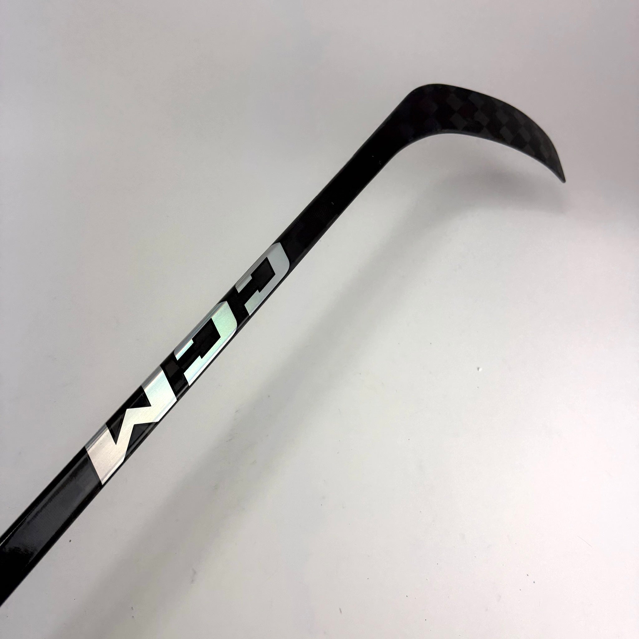 New Left Black CCM Jetspeed FT8 Pro | 75 Flex P90T Curve Grip | J766