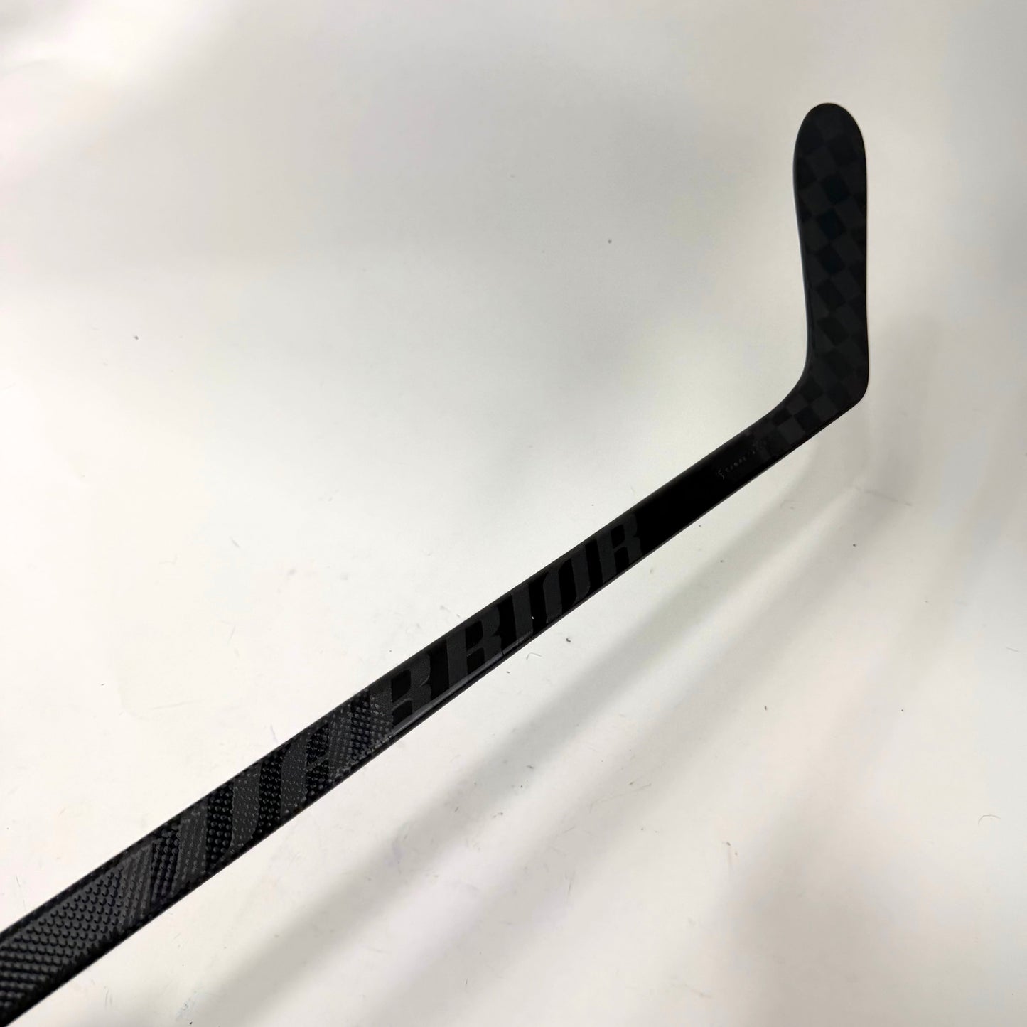 New Left Warrior Alpha Lx3 Pro | 85 Flex P28 Curve Grip | AB643