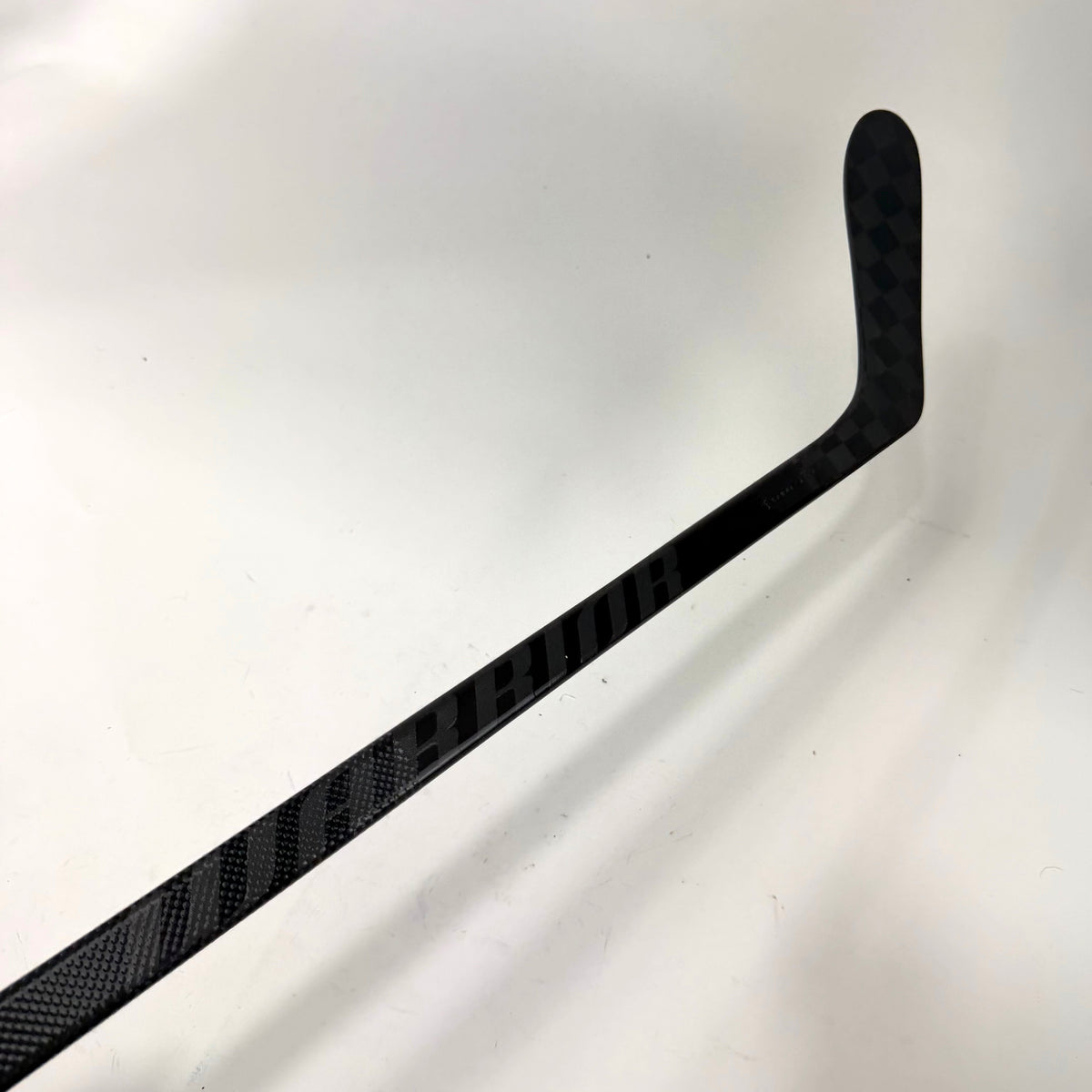 New Left Warrior Alpha Lx3 Pro | 85 Flex P28 Curve Grip | AB643 - Top Flight Hockey