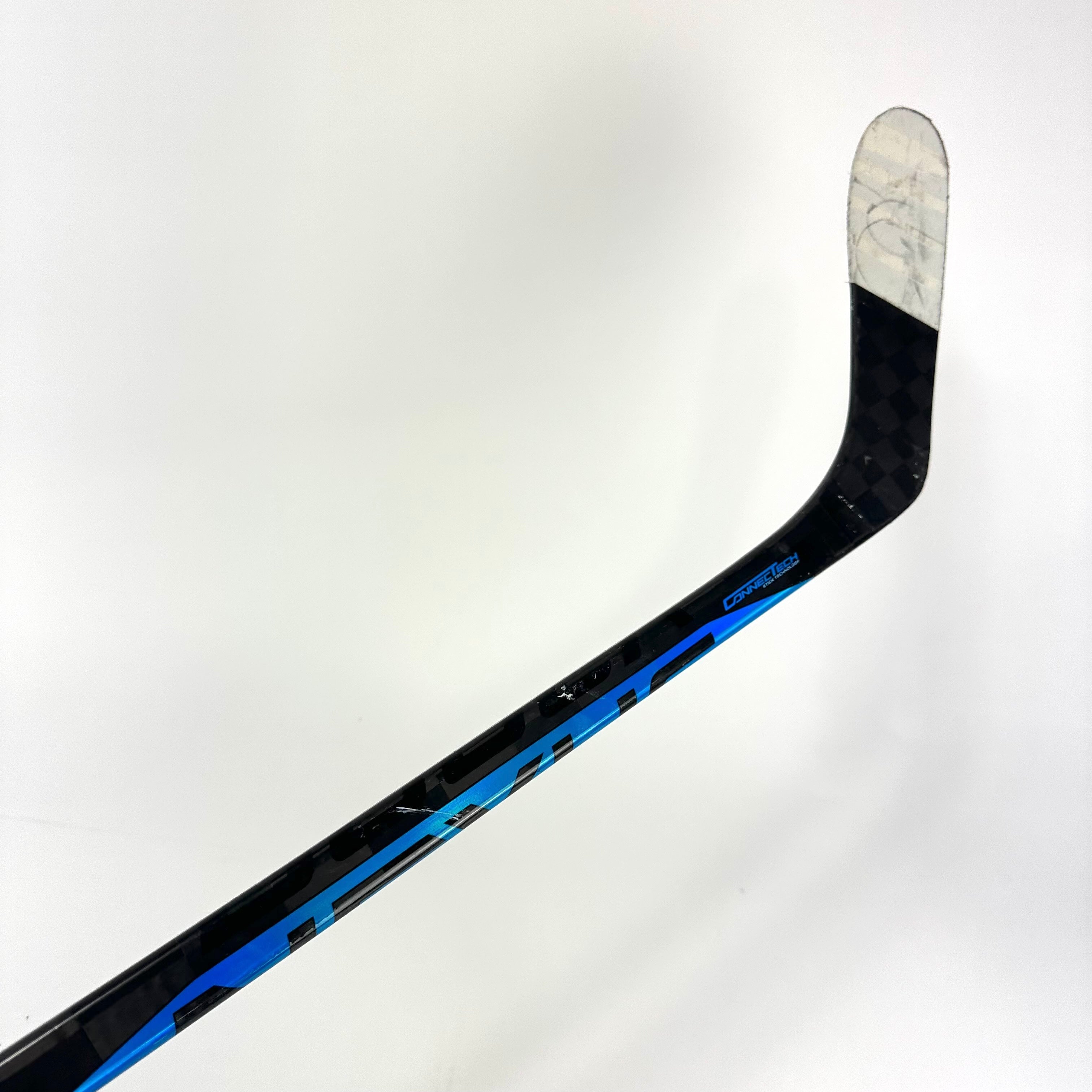 Used Left Bauer Nexus Sync | 70 Flex P28 Curve Grip | H6