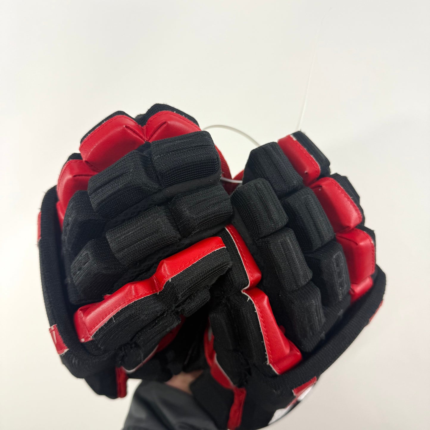 Used Chicago Blackhawks CCM HGCL 13" Gloves | Caleb Jones | L362
