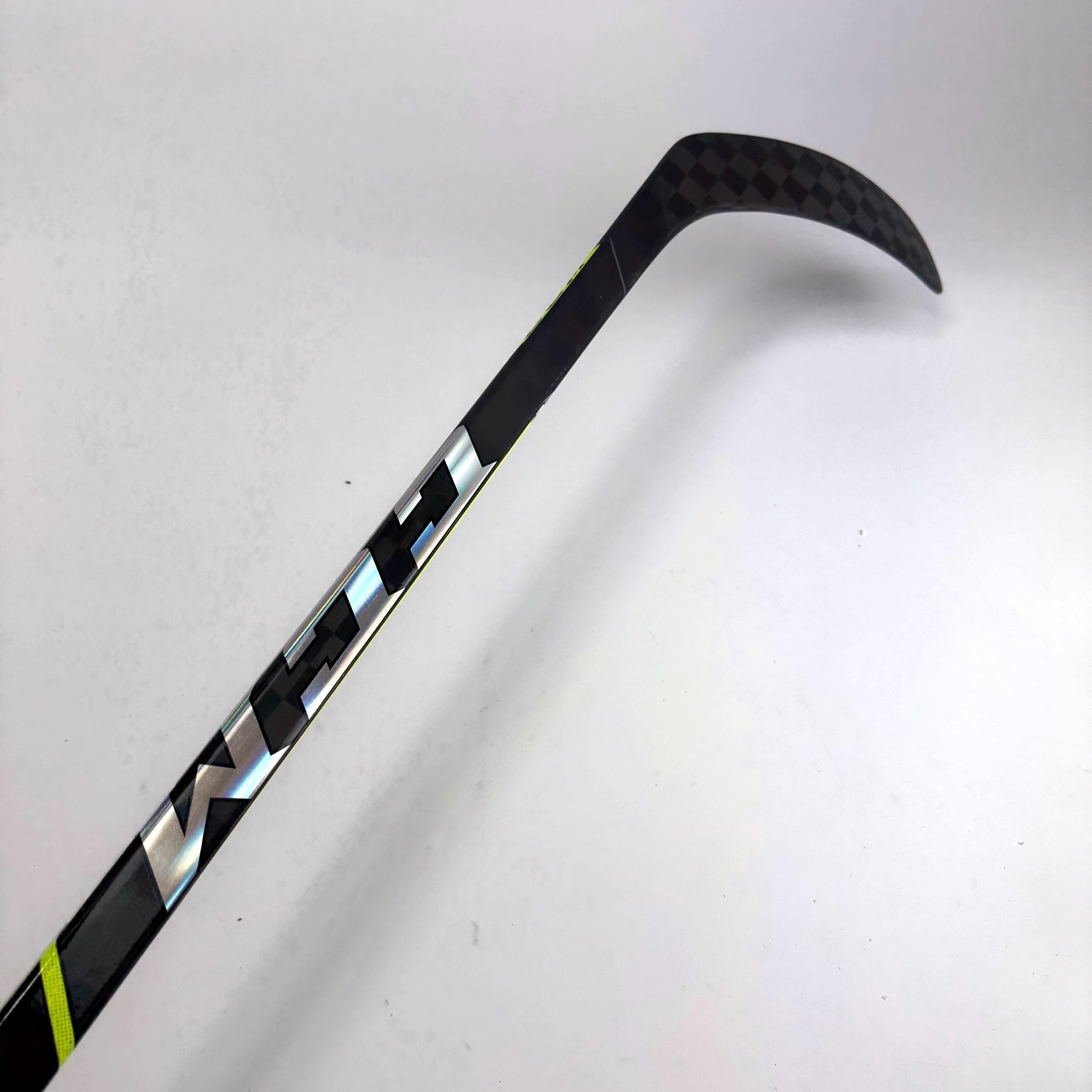 New Left CCM Super Tacks AS3 Pro | 75 Flex P29 Curve Grip | J785 - Top Flight Hockey