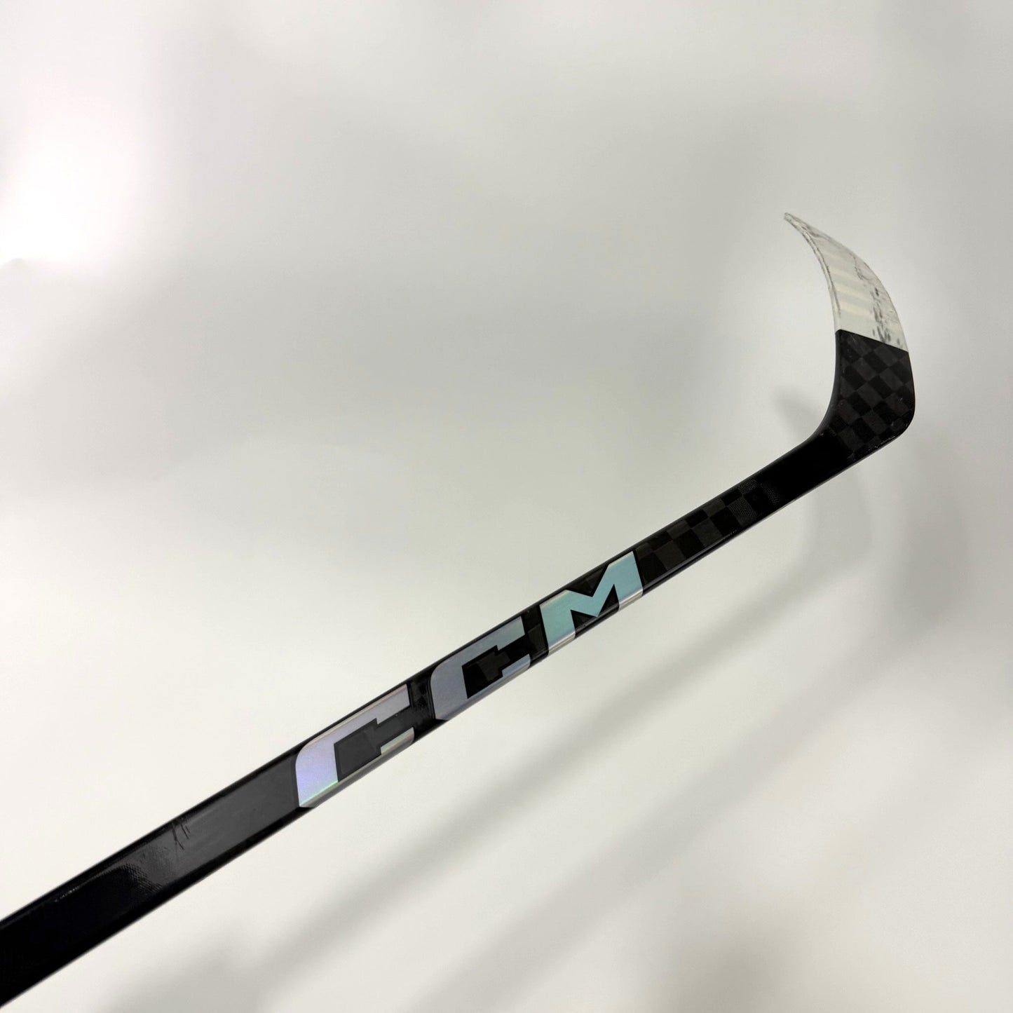 Used Right CCM Jetspeed FT8 Pro | 95 Flex P28M Curve Grip | AB435