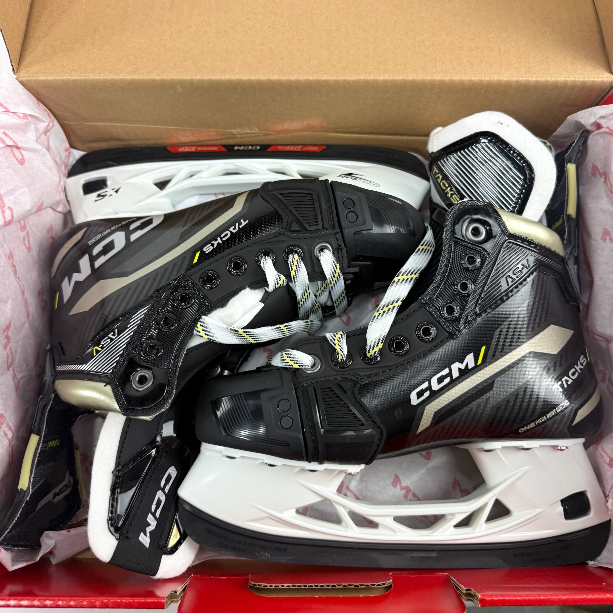 Brand New CCM Tacks ASV Skates | Intermediate Size 5 Regular - #J735 - Top Flight Hockey