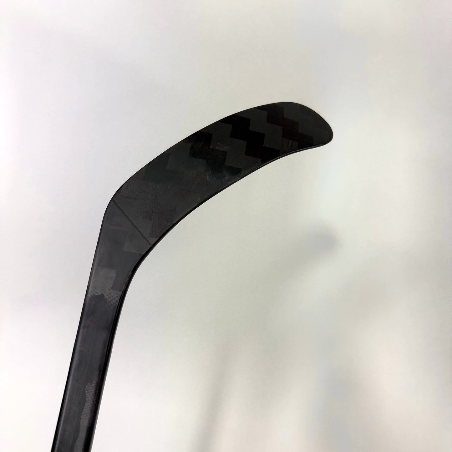 UNRELEASED - New Left Chrome CCM Jetspeed FT9 Pro | 90 Flex P92M Curve Grip | J185 - Top Flight Hockey