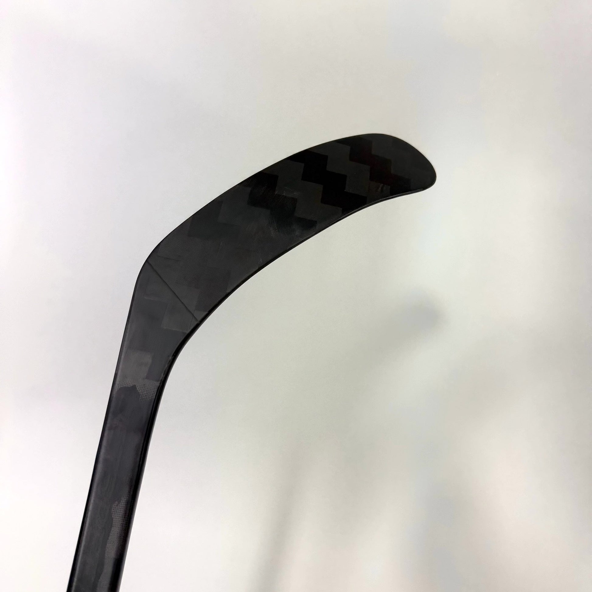UNRELEASED - New Left Chrome CCM Jetspeed FT9 Pro | 90 Flex P92M Curve Grip | J185 - Top Flight Hockey