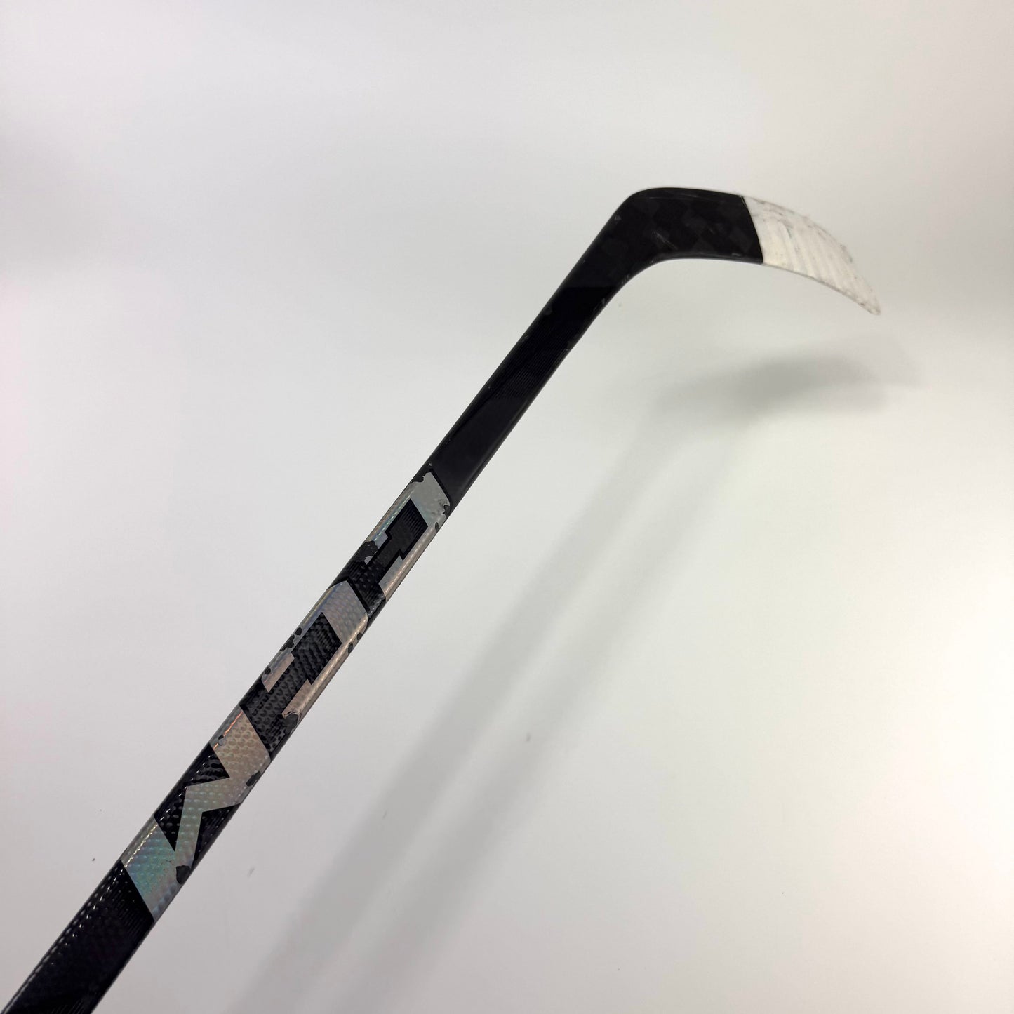 Used Left Black CCM Jetspeed FT7 Pro | 80 Flex P28 Curve Grip | A218 - Top Flight Hockey