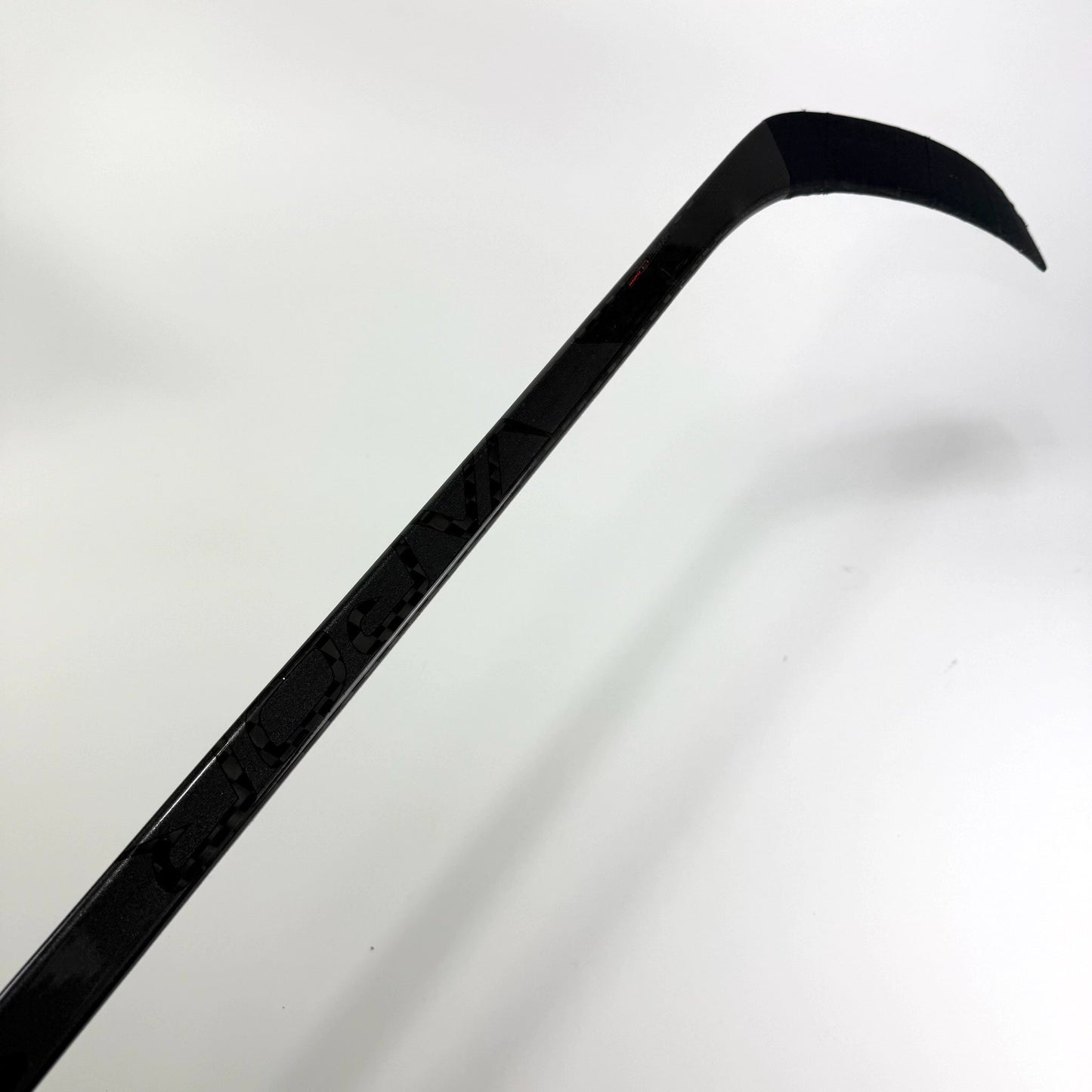 Used Left Bauer Vapor Hyperlite | 77 Flex Kucherov Curve Grip | Kucherov | U436