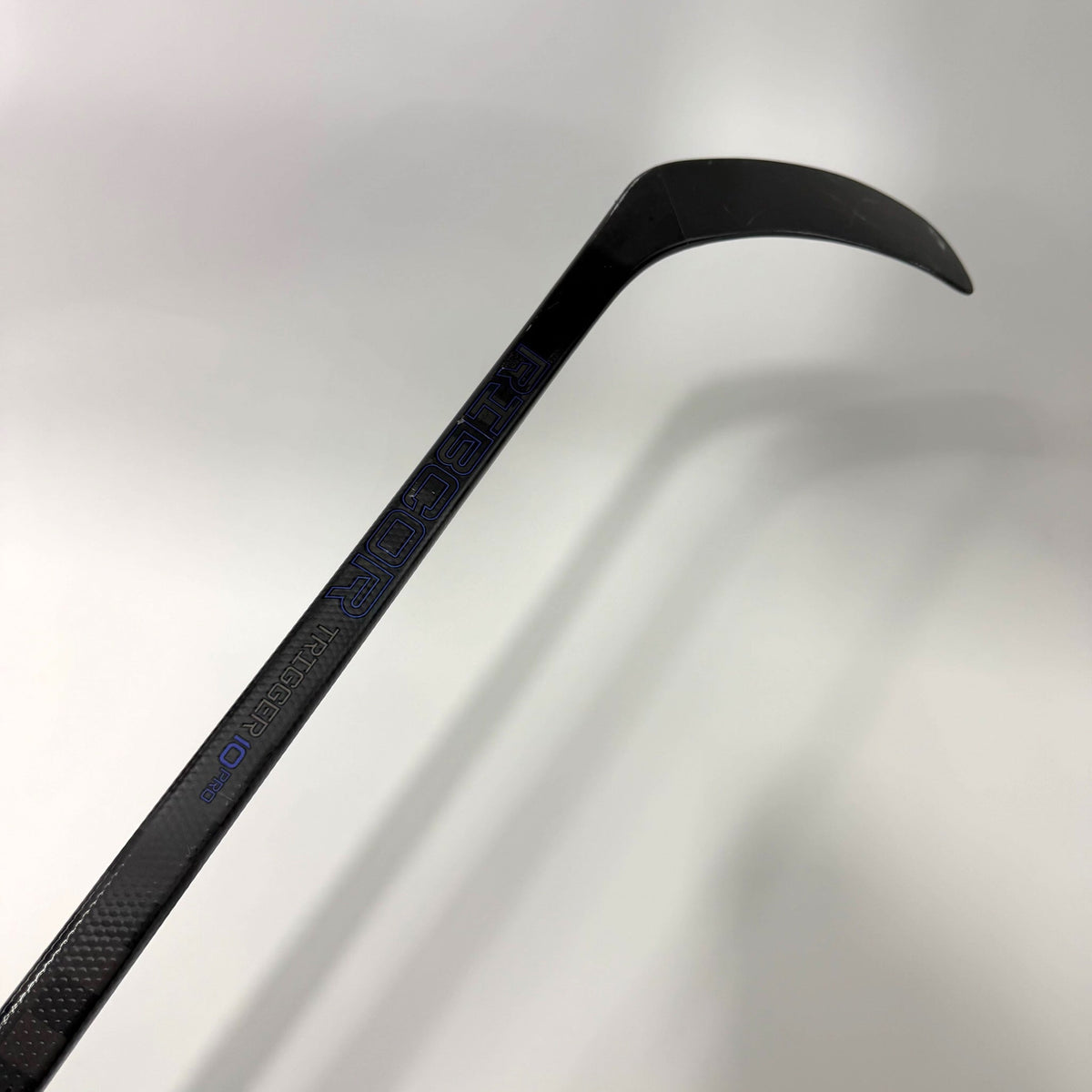 New Left CCM Ribcor Trigger 10 Pro | 75 Flex P92 Curve Grip | AB451