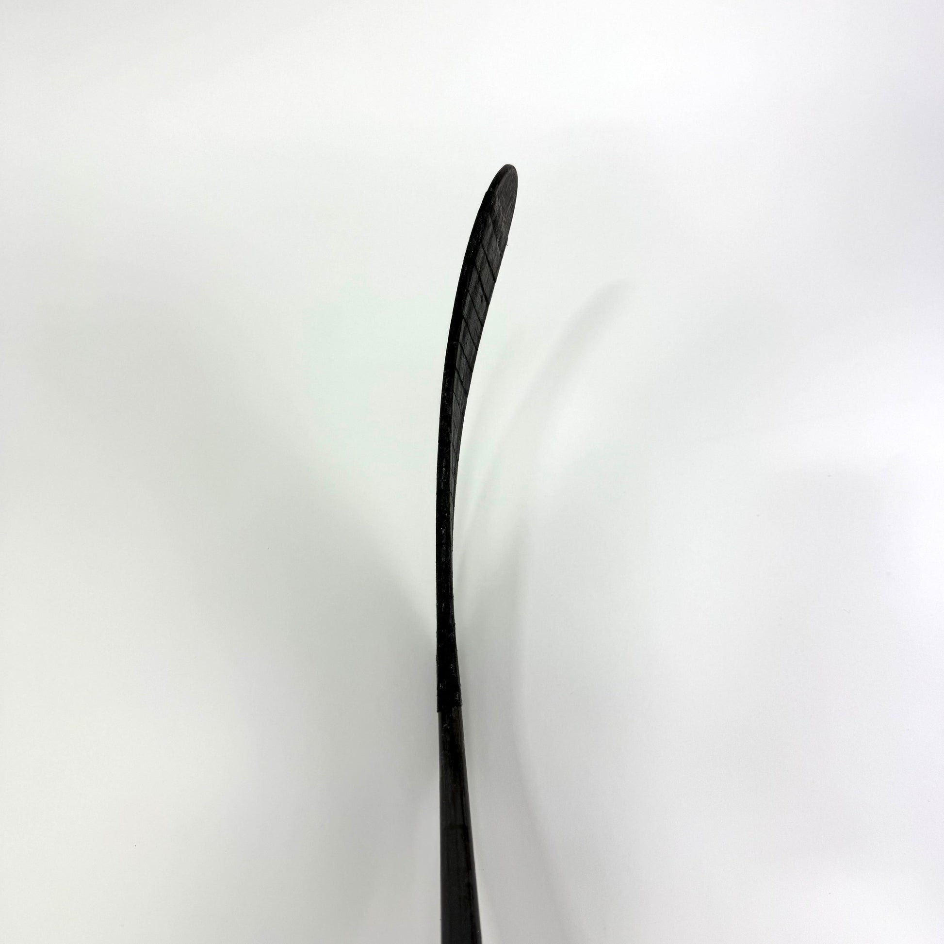 Used Left Black Bauer Flylite | 107 Flex P92M Curve Grip | A487 - Top Flight Hockey